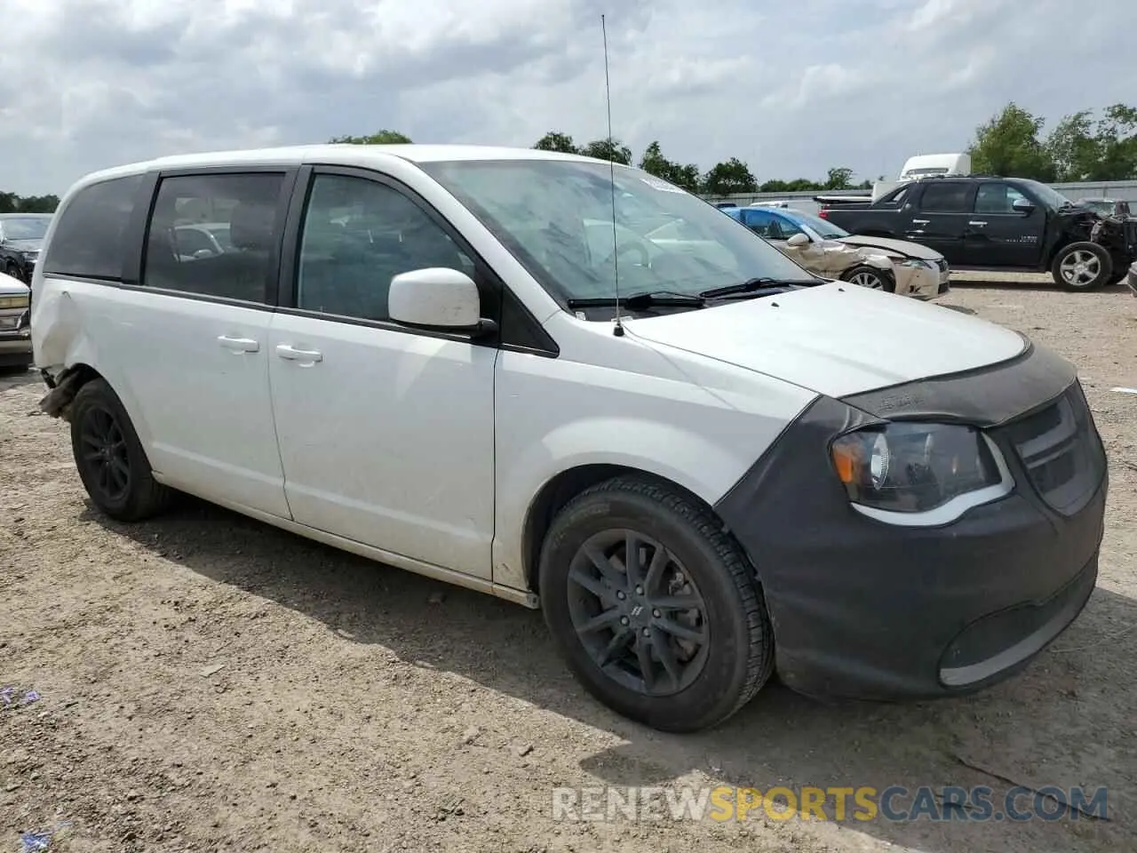 4 fotografías del automóvil dañado 2C4RDGEG5KR764610 DODGE CARAVAN 2019