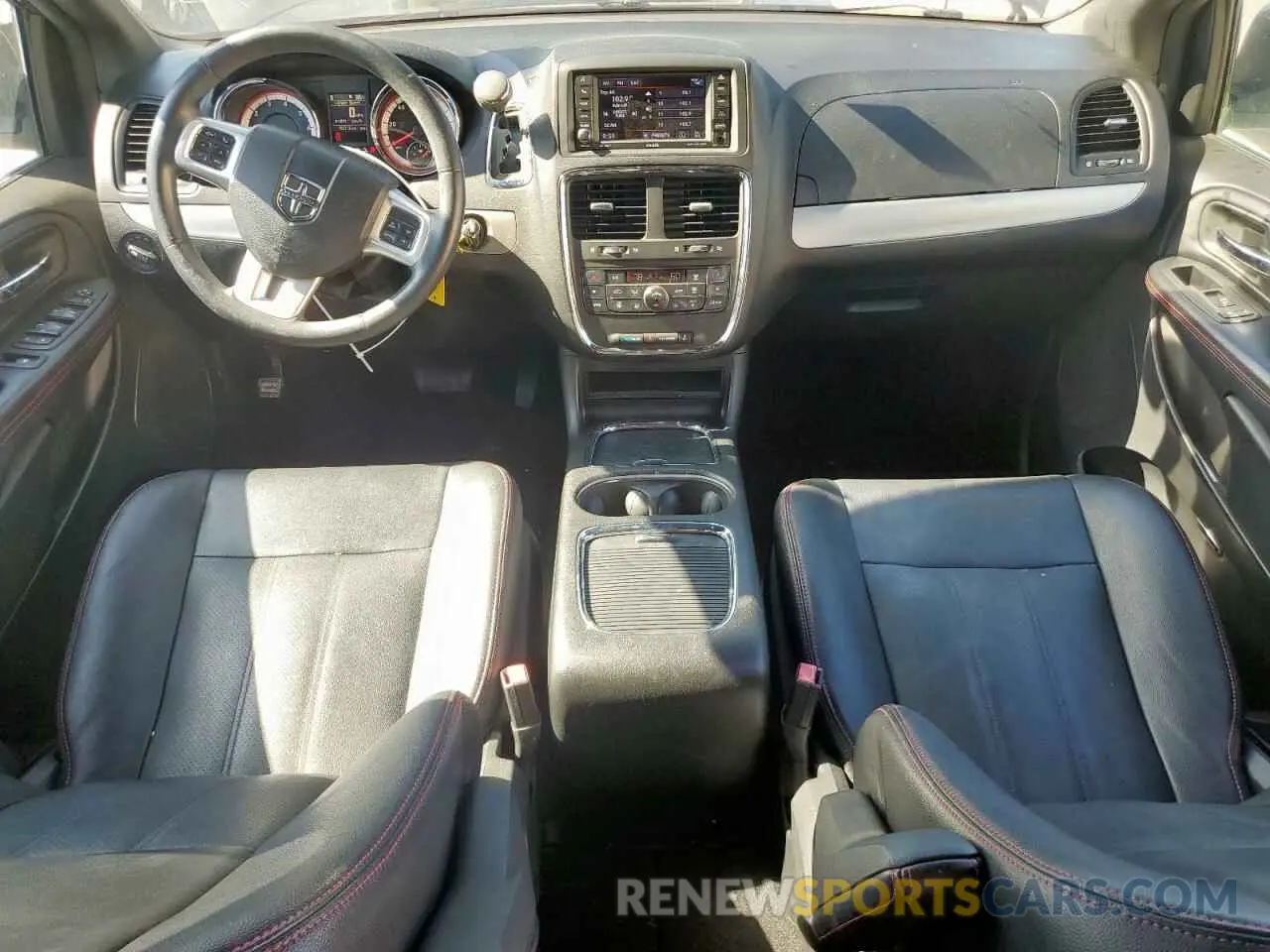 8 fotografías del automóvil dañado 2C4RDGEG6KR600654 DODGE CARAVAN 2019