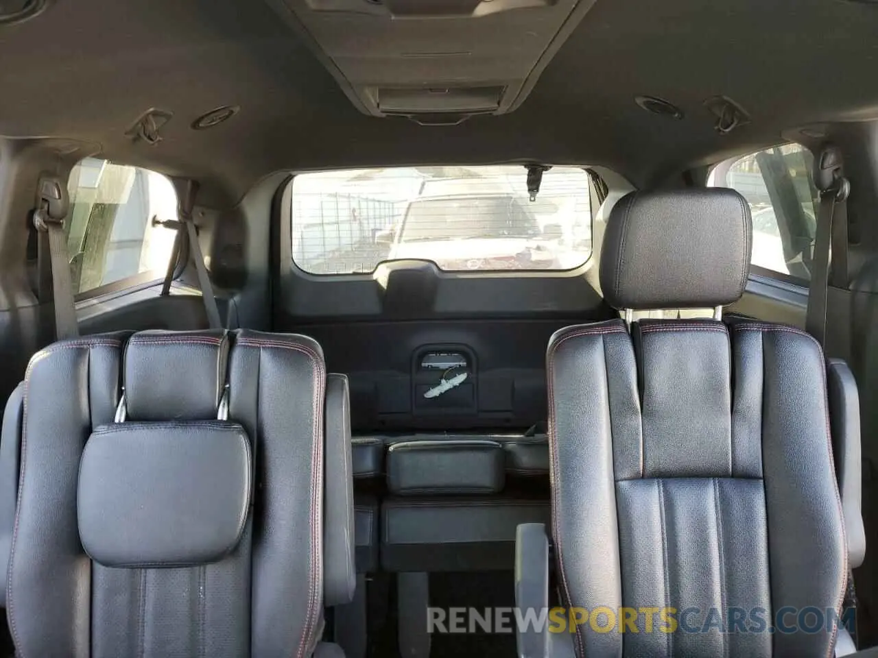 10 fotografías del automóvil dañado 2C4RDGEG6KR641320 DODGE CARAVAN 2019