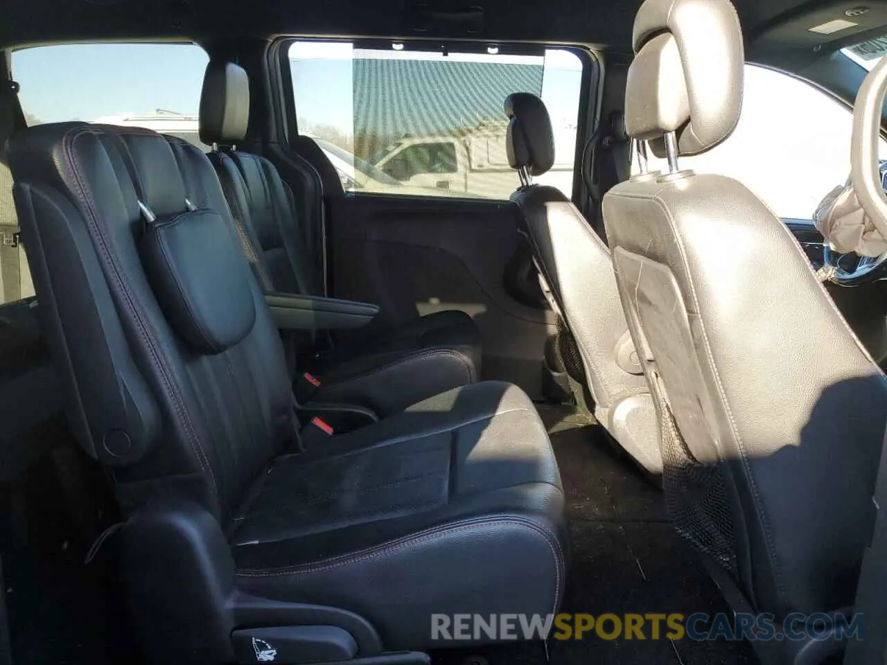 11 fotografías del automóvil dañado 2C4RDGEG6KR641320 DODGE CARAVAN 2019