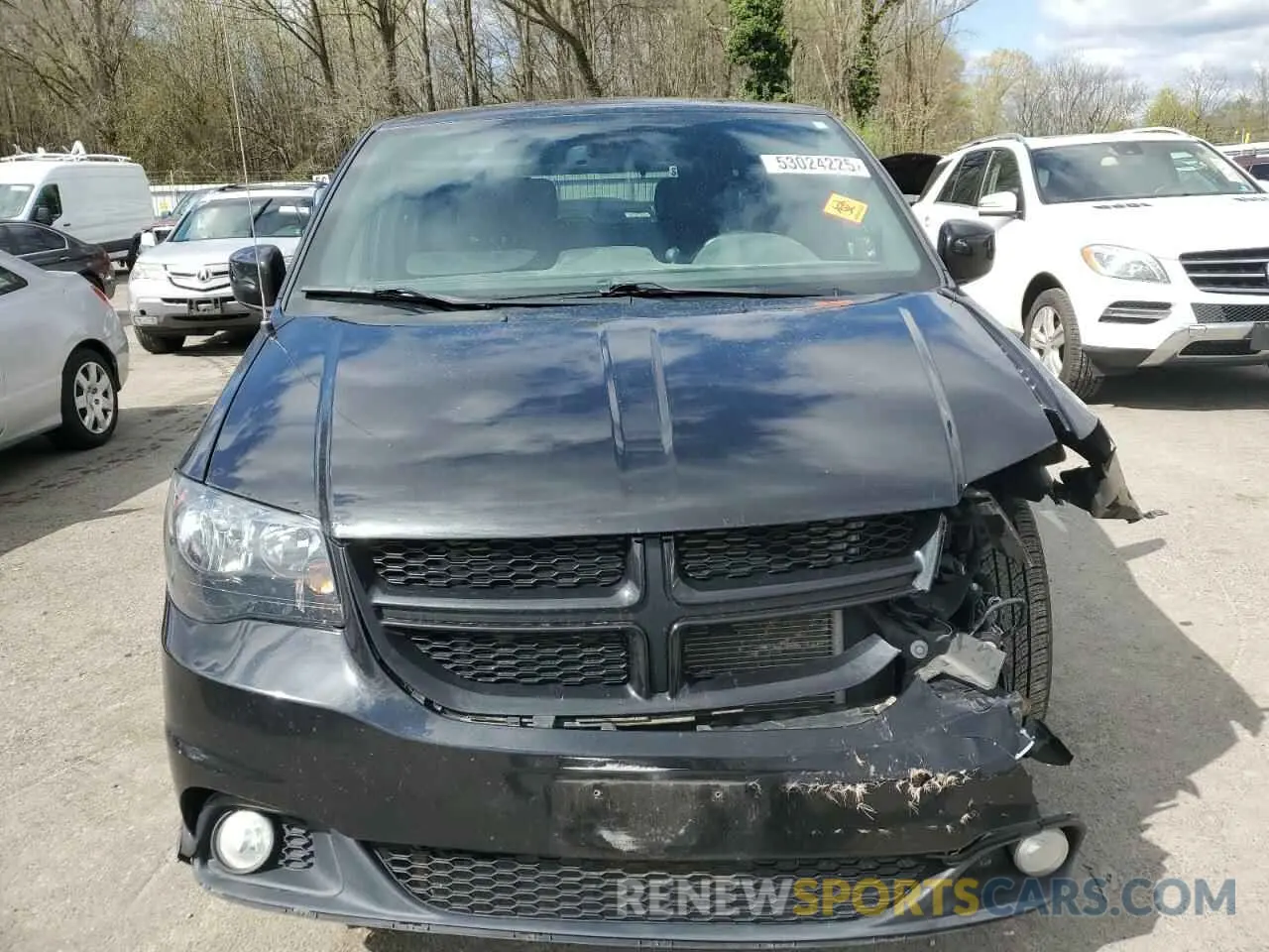 5 fotografías del automóvil dañado 2C4RDGEG6KR676035 DODGE CARAVAN 2019
