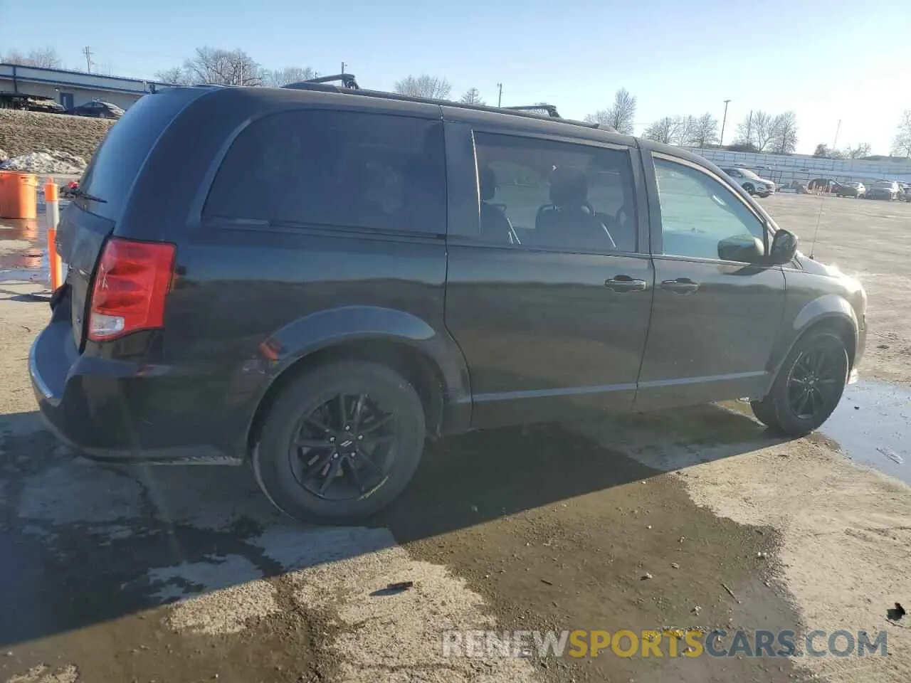 3 fotografías del automóvil dañado 2C4RDGEG6KR744558 DODGE CARAVAN 2019