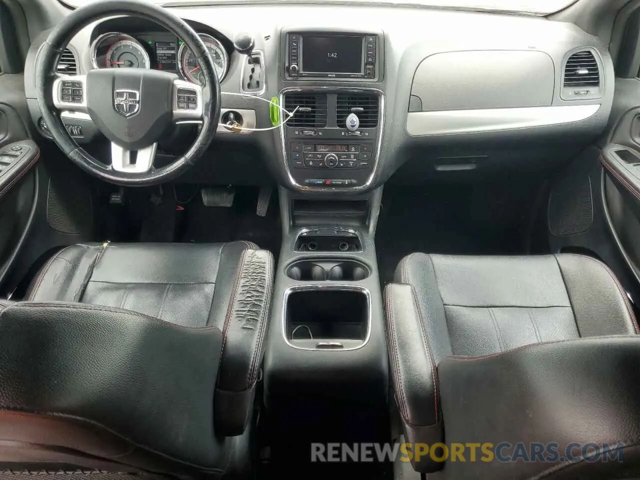 8 fotografías del automóvil dañado 2C4RDGEG6KR768892 DODGE CARAVAN 2019