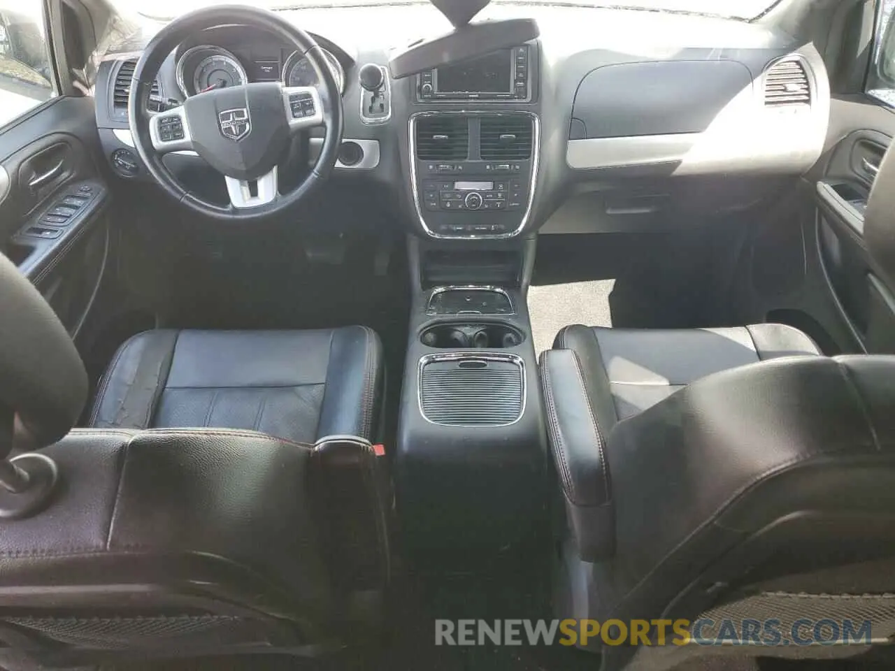 8 fotografías del automóvil dañado 2C4RDGEG6KR769945 DODGE CARAVAN 2019