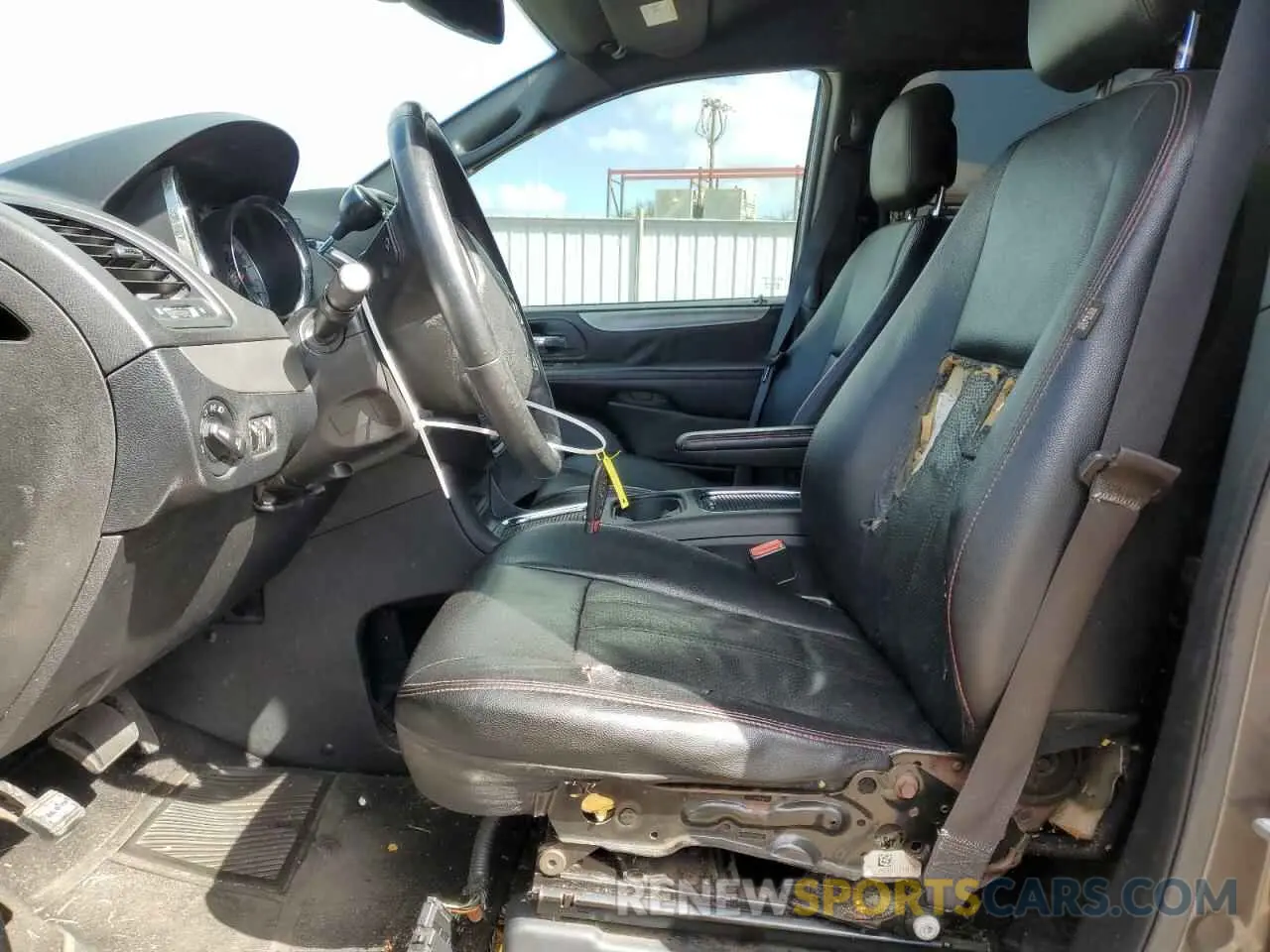 7 fotografías del automóvil dañado 2C4RDGEG7KR660538 DODGE CARAVAN 2019