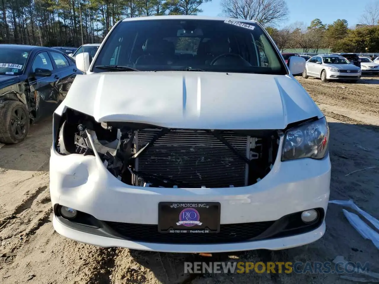 5 fotografías del automóvil dañado 2C4RDGEG8KR519204 DODGE CARAVAN 2019