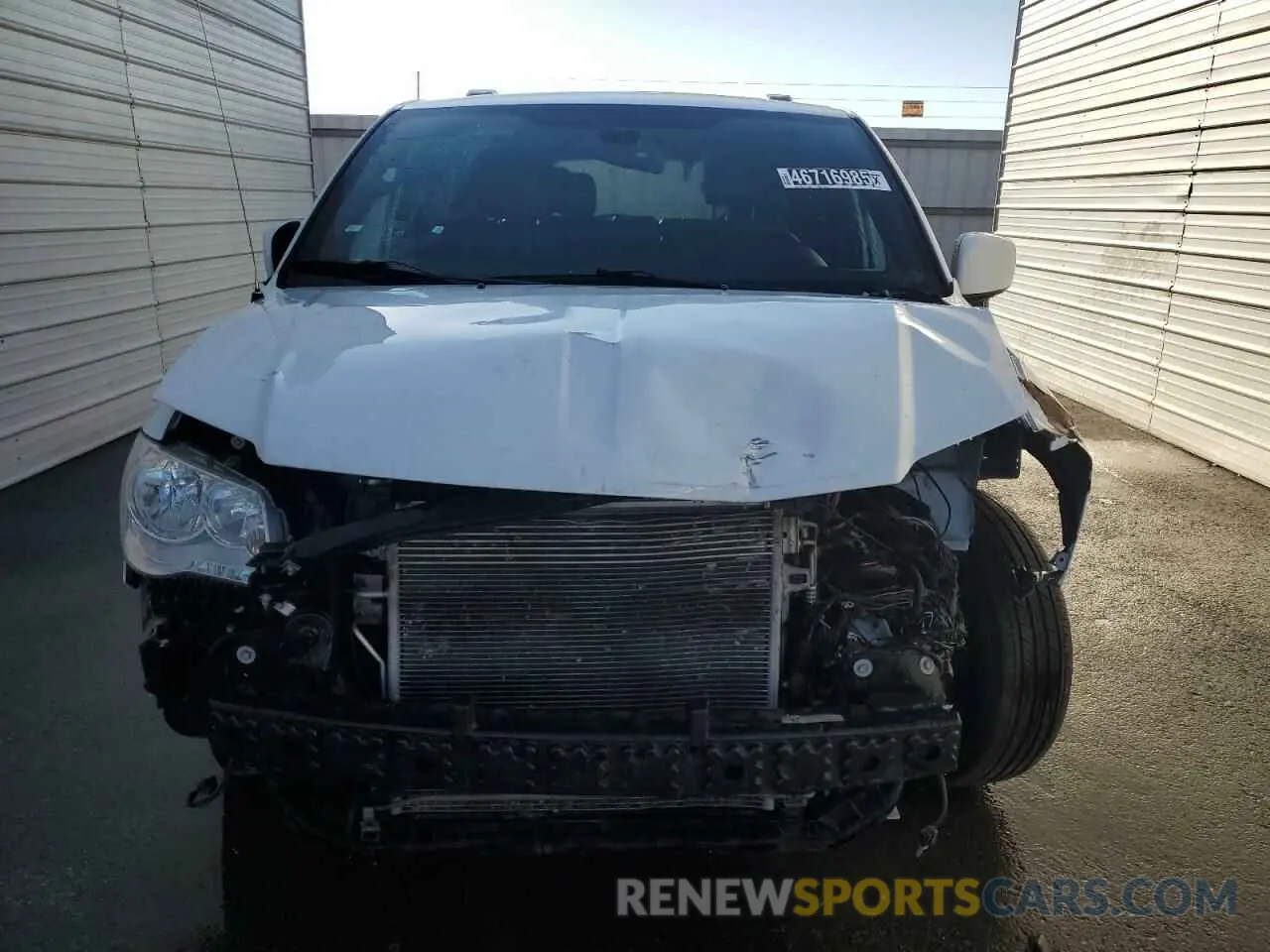 5 fotografías del automóvil dañado 2C4RDGEG8KR717815 DODGE CARAVAN 2019
