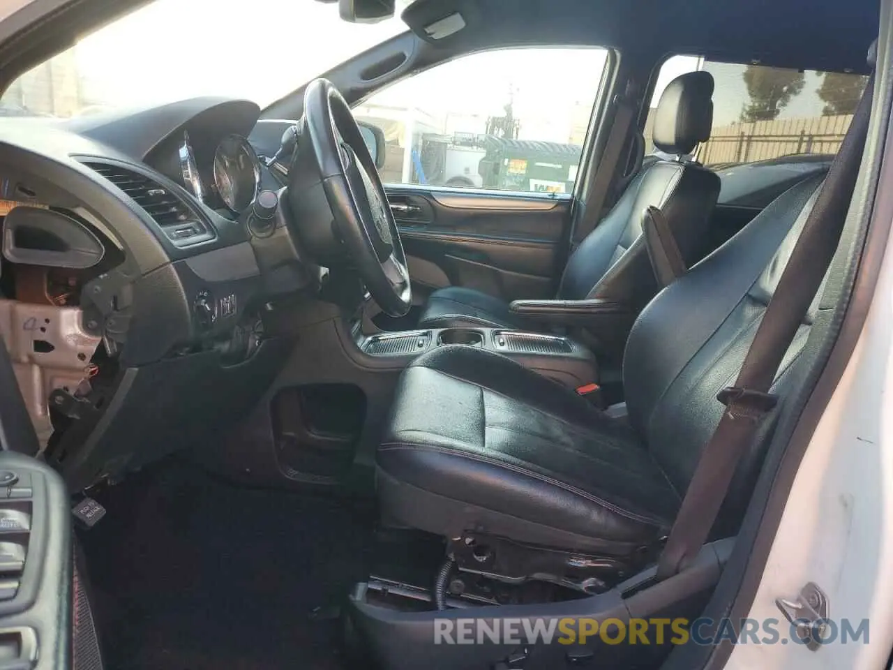7 fotografías del automóvil dañado 2C4RDGEG8KR717815 DODGE CARAVAN 2019