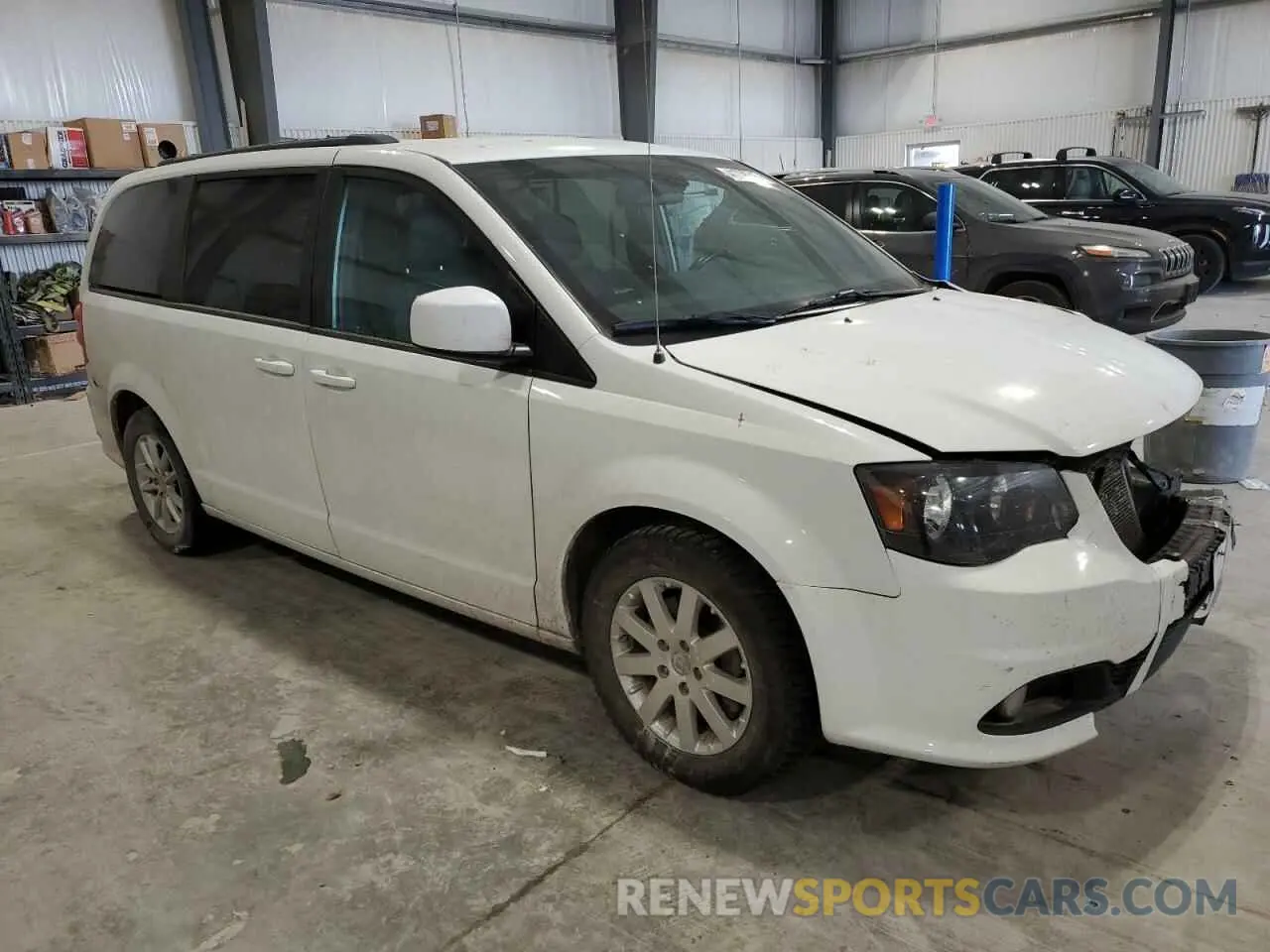 4 fotografías del automóvil dañado 2C4RDGEG9KR674117 DODGE CARAVAN 2019