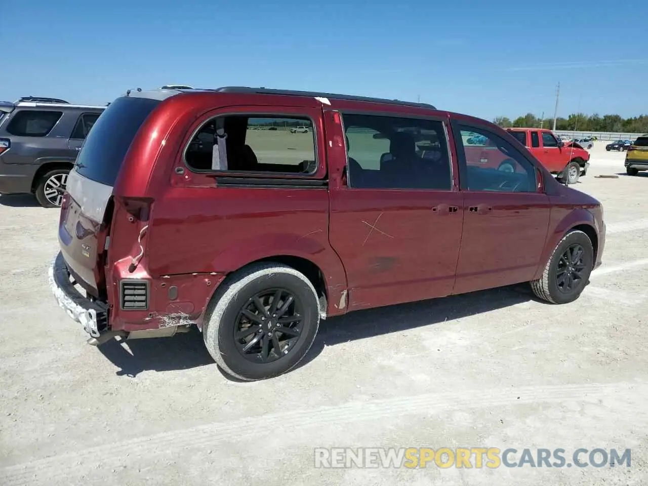 3 fotografías del automóvil dañado 2C4RDGEG9KR785878 DODGE CARAVAN 2019
