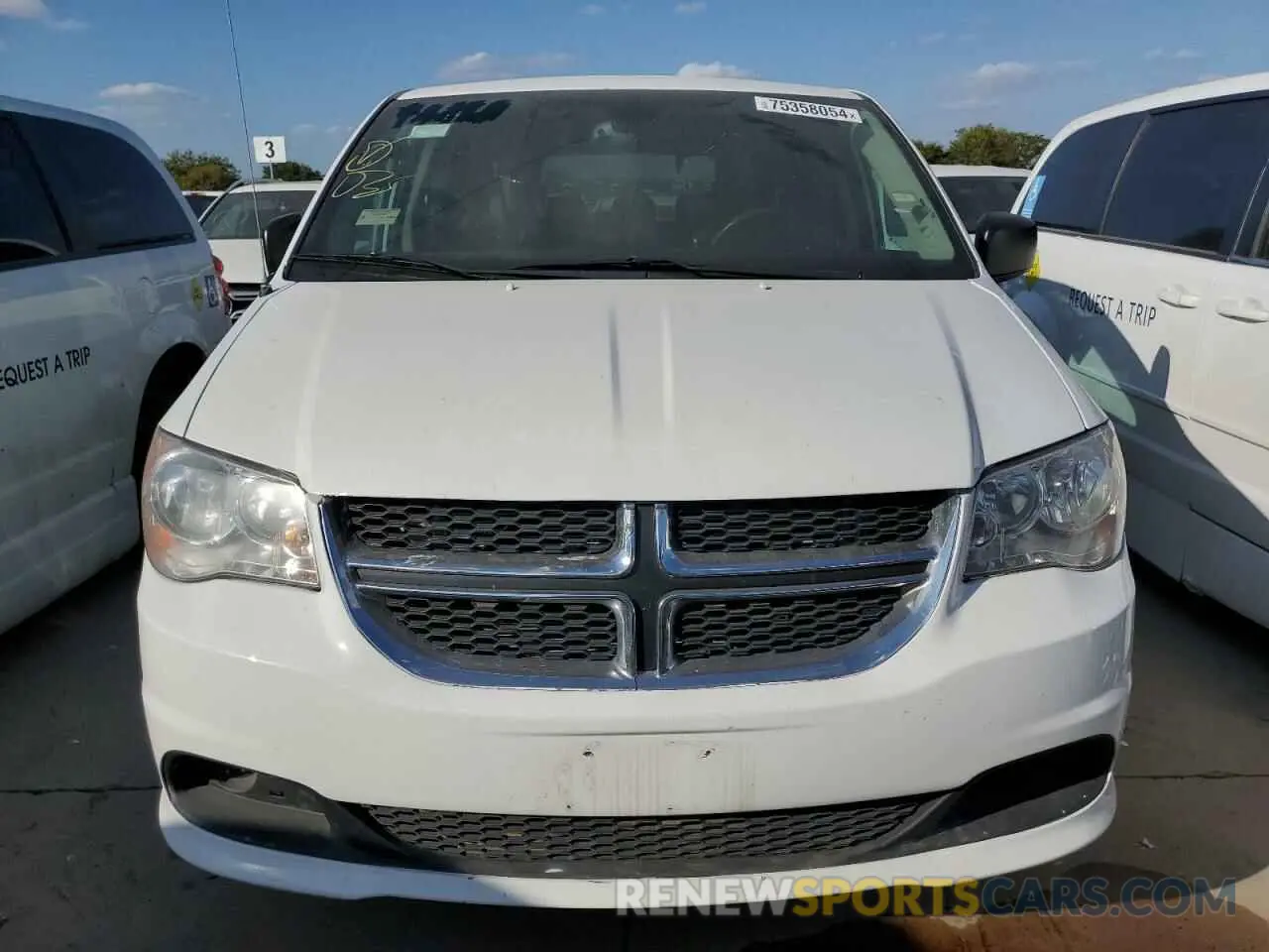 5 fotografías del automóvil dañado 2C7WDGBG1KR728472 DODGE CARAVAN 2019