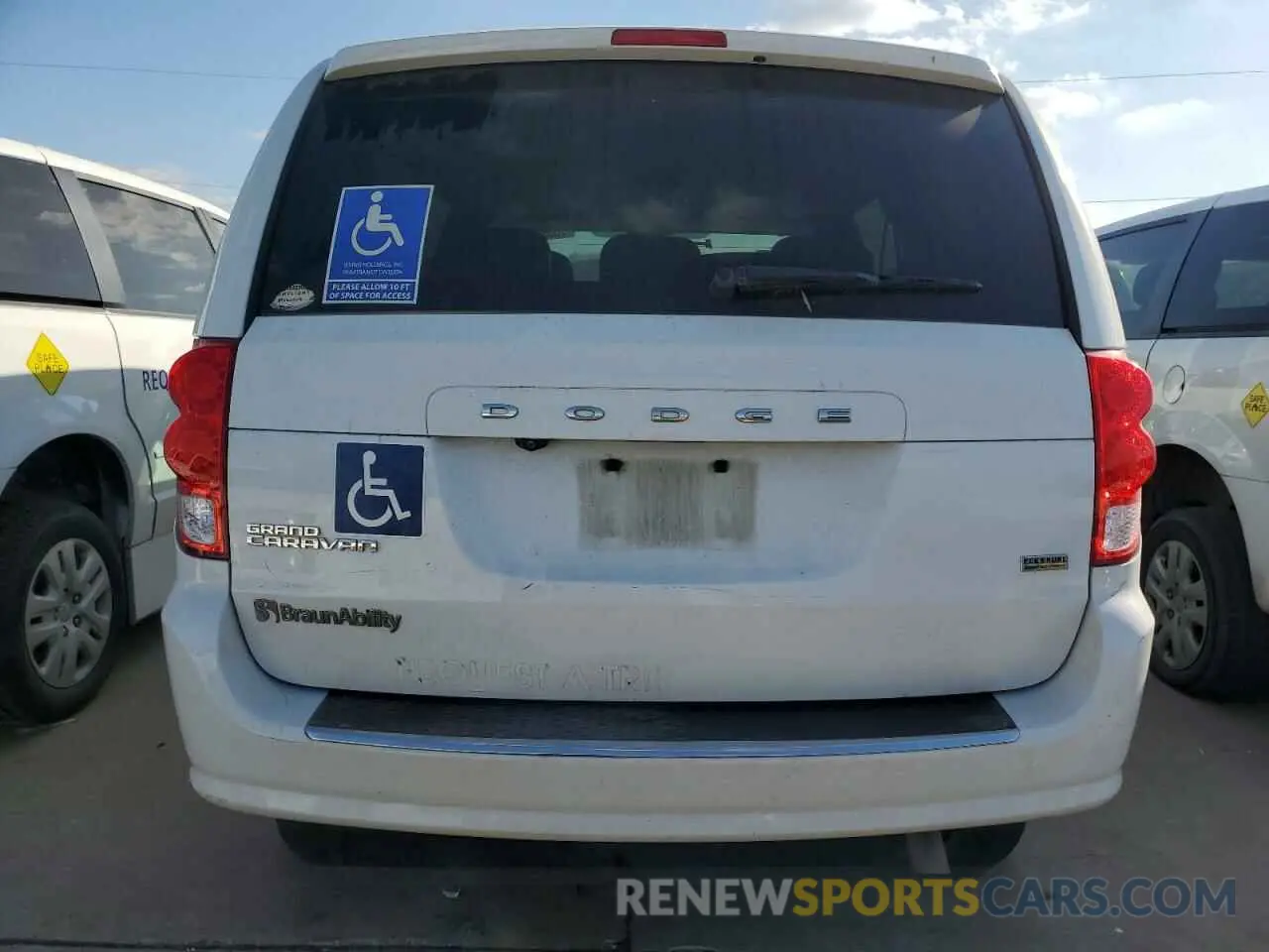 6 fotografías del automóvil dañado 2C7WDGBG1KR728472 DODGE CARAVAN 2019