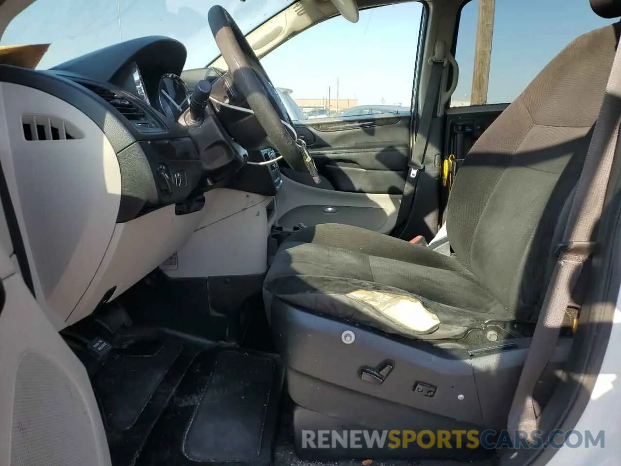 7 fotografías del automóvil dañado 2C7WDGBG4KR699730 DODGE CARAVAN 2019