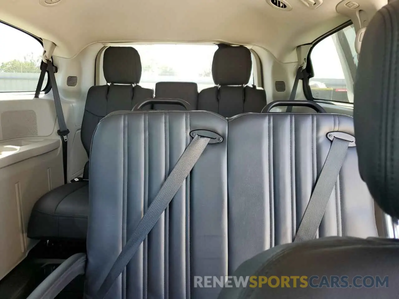 10 fotografías del automóvil dañado 2C7WDGBG4KR745203 DODGE CARAVAN 2019
