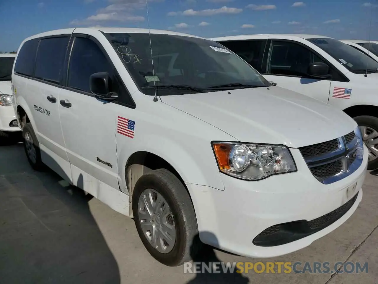 4 fotografías del automóvil dañado 2C7WDGBG7KR728475 DODGE CARAVAN 2019