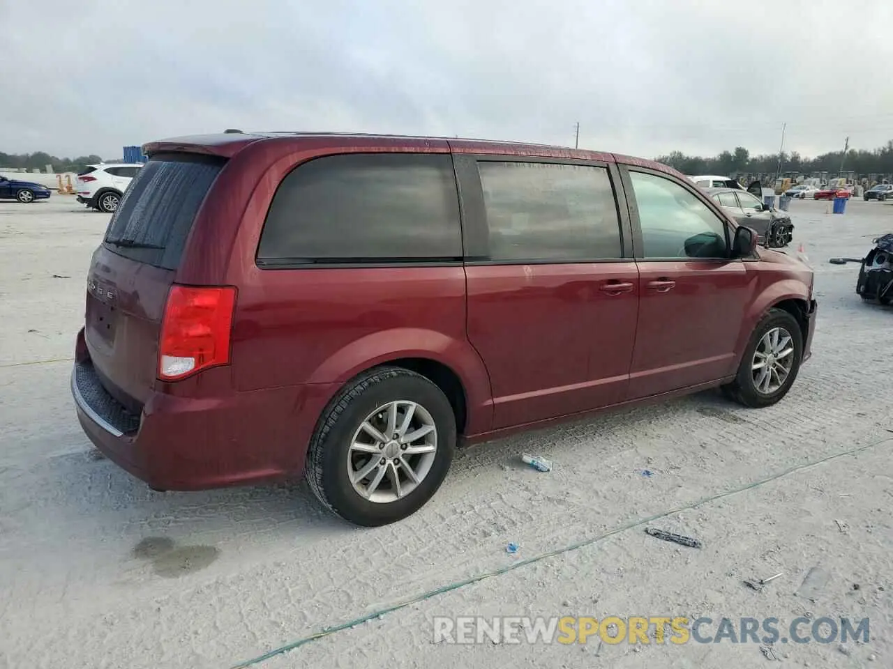 3 fotografías del automóvil dañado 2C4RDGBG3LR255749 DODGE CARAVAN 2020