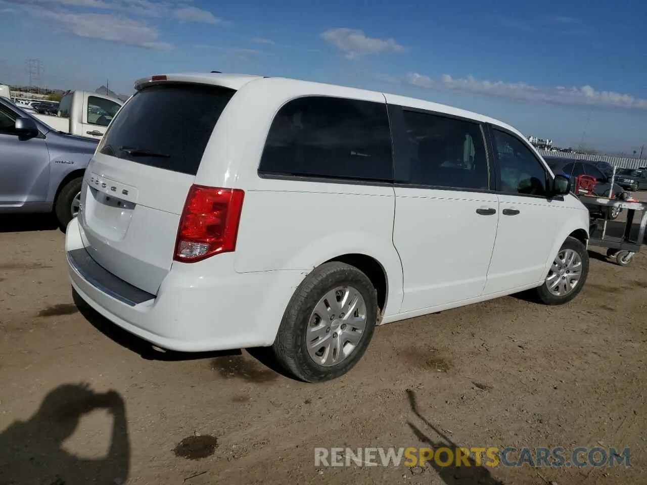 3 fotografías del automóvil dañado 2C4RDGBGXLR221811 DODGE CARAVAN 2020