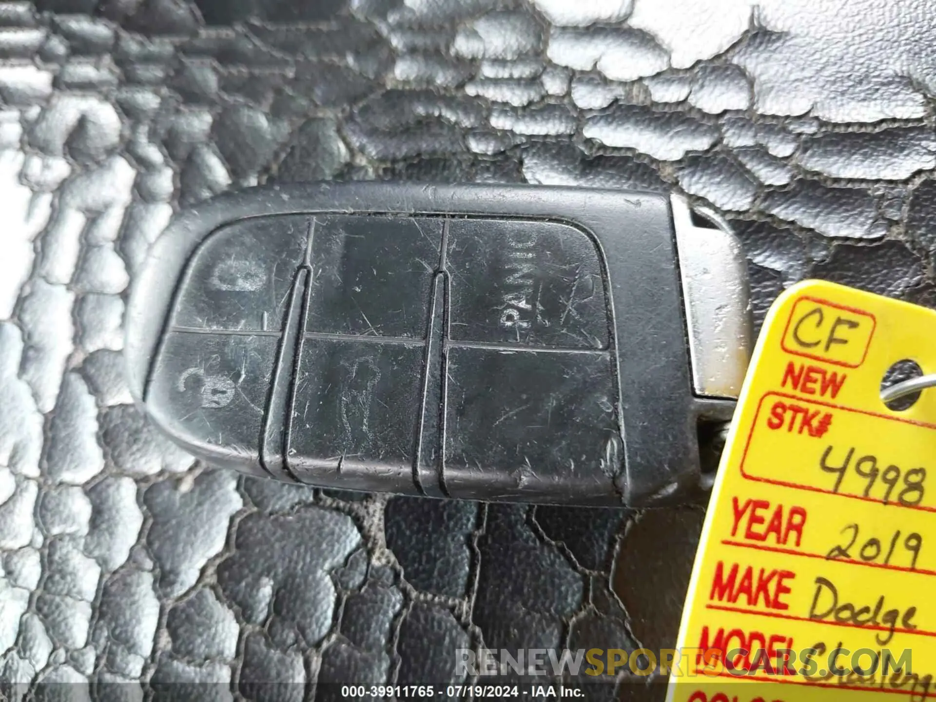 11 fotografías del automóvil dañado 2C3CDZAG1KH525010 DODGE CHALLENGER 2019
