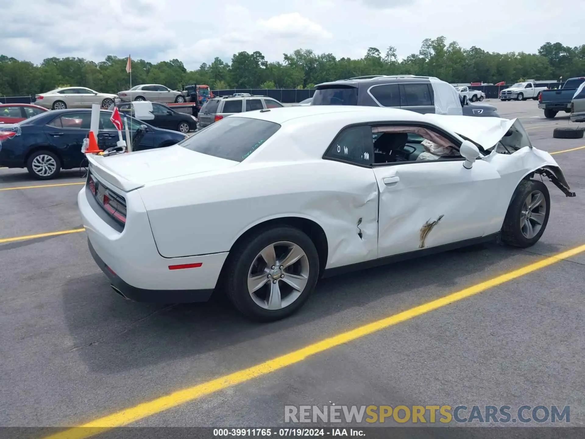 4 fotografías del automóvil dañado 2C3CDZAG1KH525010 DODGE CHALLENGER 2019