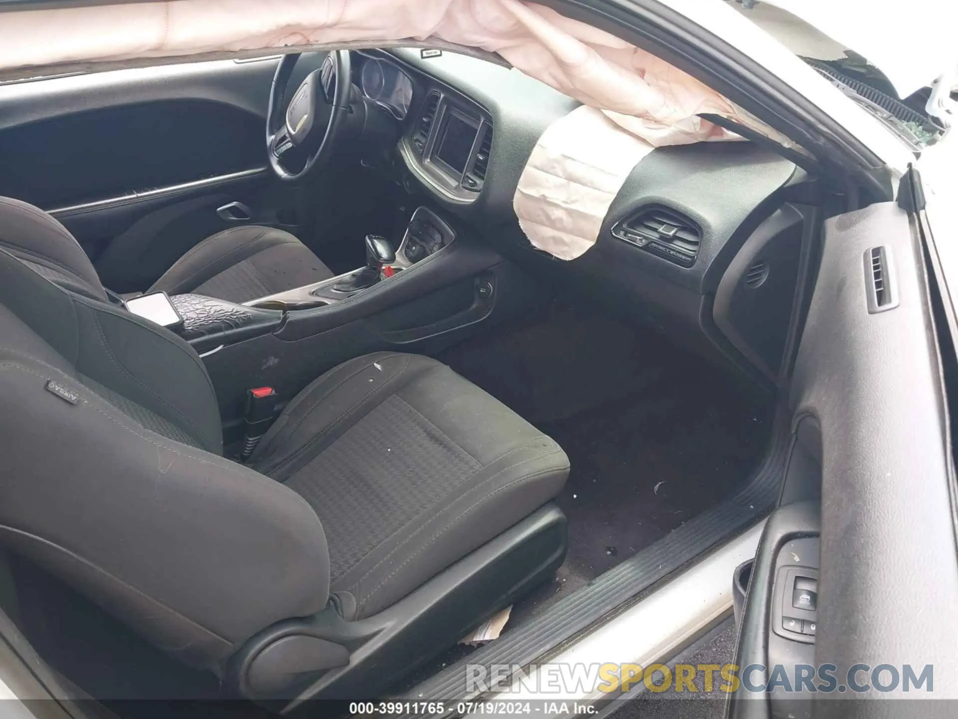5 fotografías del automóvil dañado 2C3CDZAG1KH525010 DODGE CHALLENGER 2019
