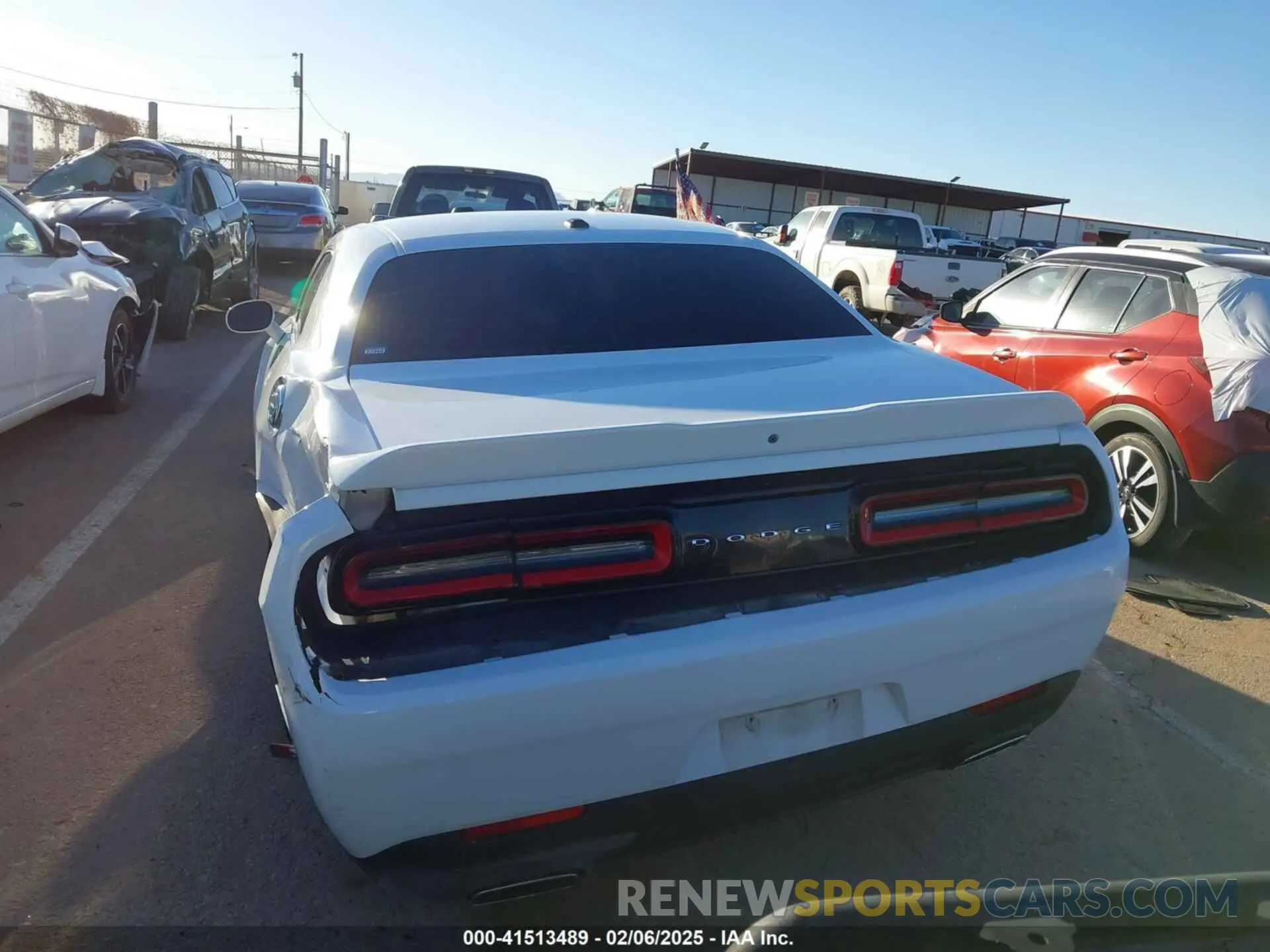 15 fotografías del automóvil dañado 2C3CDZAG2KH561708 DODGE CHALLENGER 2019