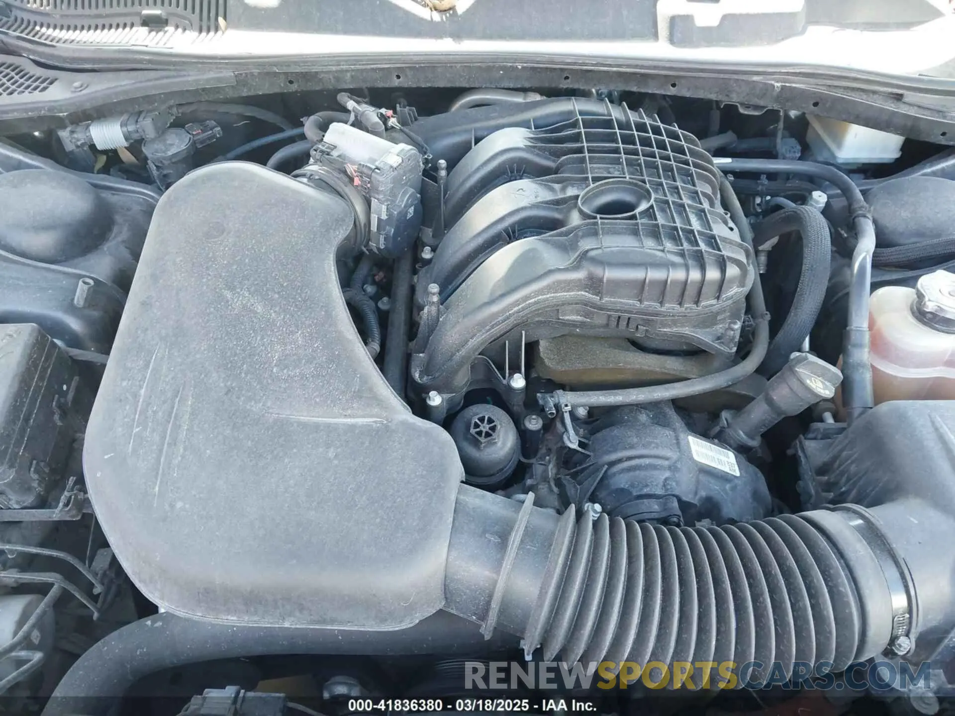10 fotografías del automóvil dañado 2C3CDZAG2KH735616 DODGE CHALLENGER 2019
