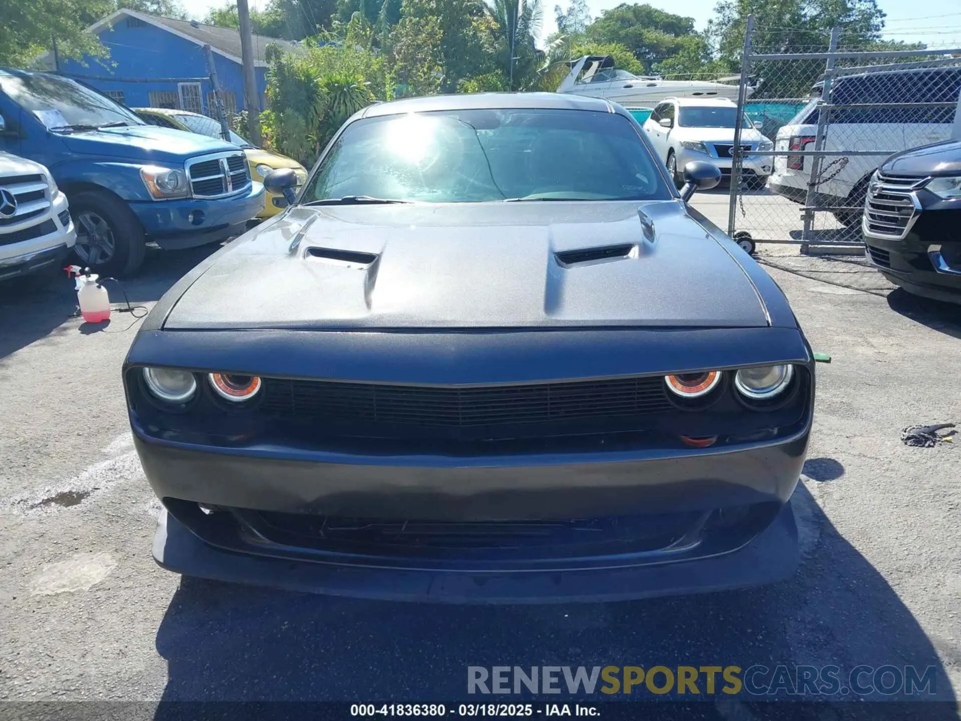 12 fotografías del automóvil dañado 2C3CDZAG2KH735616 DODGE CHALLENGER 2019