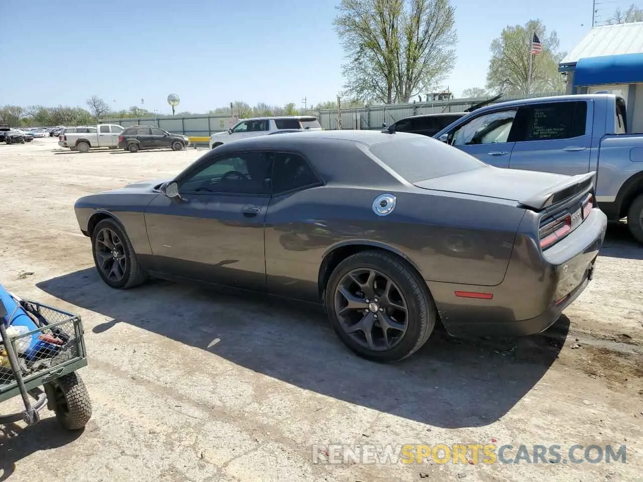2 fotografías del automóvil dañado 2C3CDZAG4KH586996 DODGE CHALLENGER 2019
