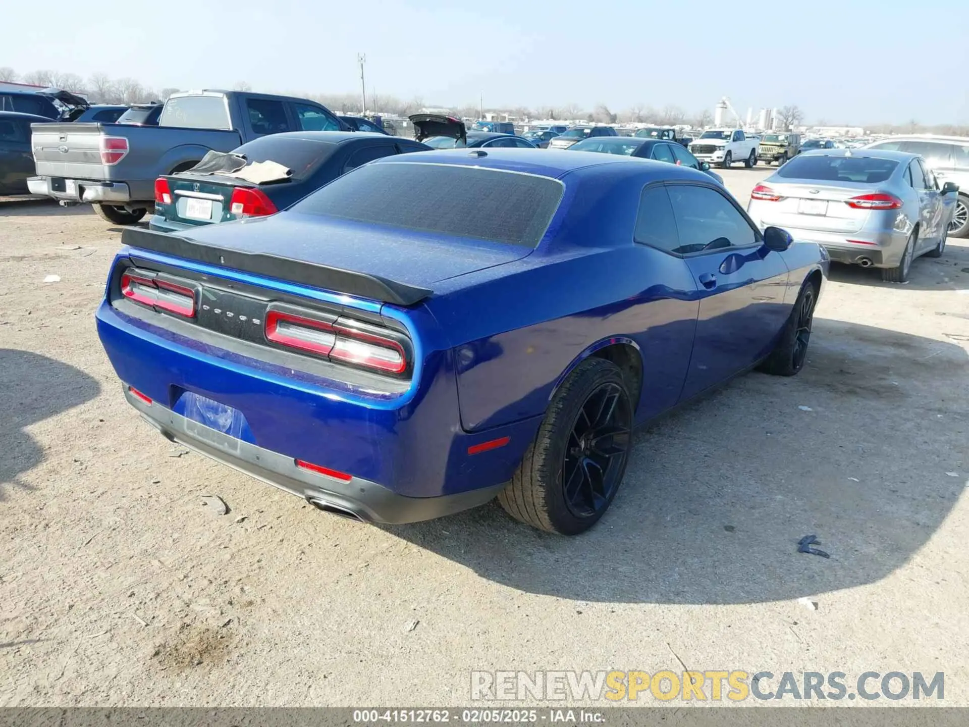 4 fotografías del automóvil dañado 2C3CDZAG5KH668803 DODGE CHALLENGER 2019