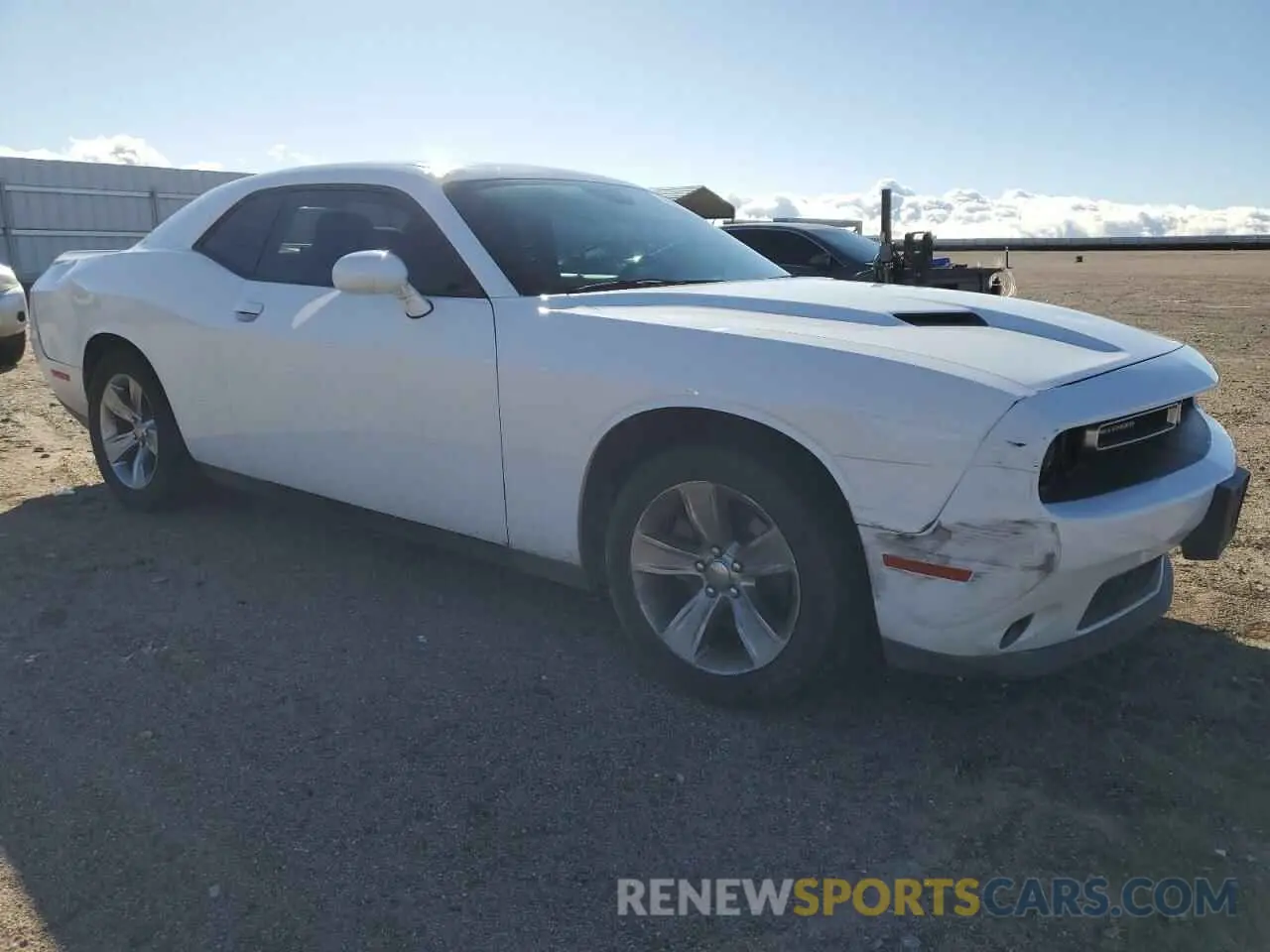 4 fotografías del automóvil dañado 2C3CDZAG5KH669997 DODGE CHALLENGER 2019
