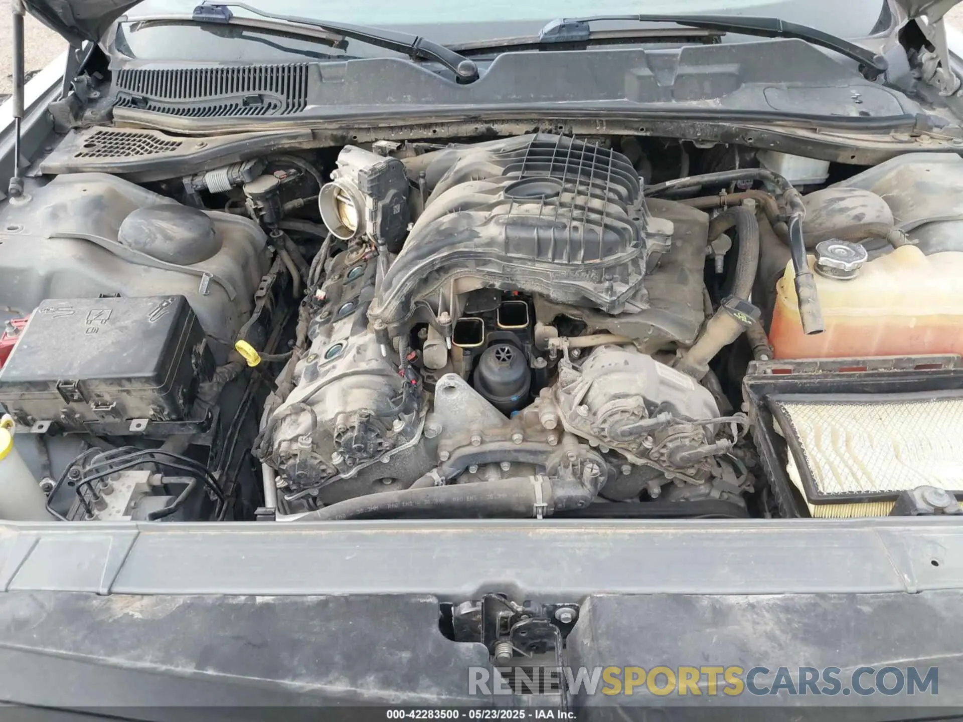10 fotografías del automóvil dañado 2C3CDZAG6KH525004 DODGE CHALLENGER 2019