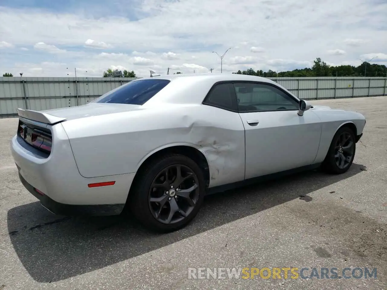 3 fotografías del automóvil dañado 2C3CDZAG6KH733965 DODGE CHALLENGER 2019