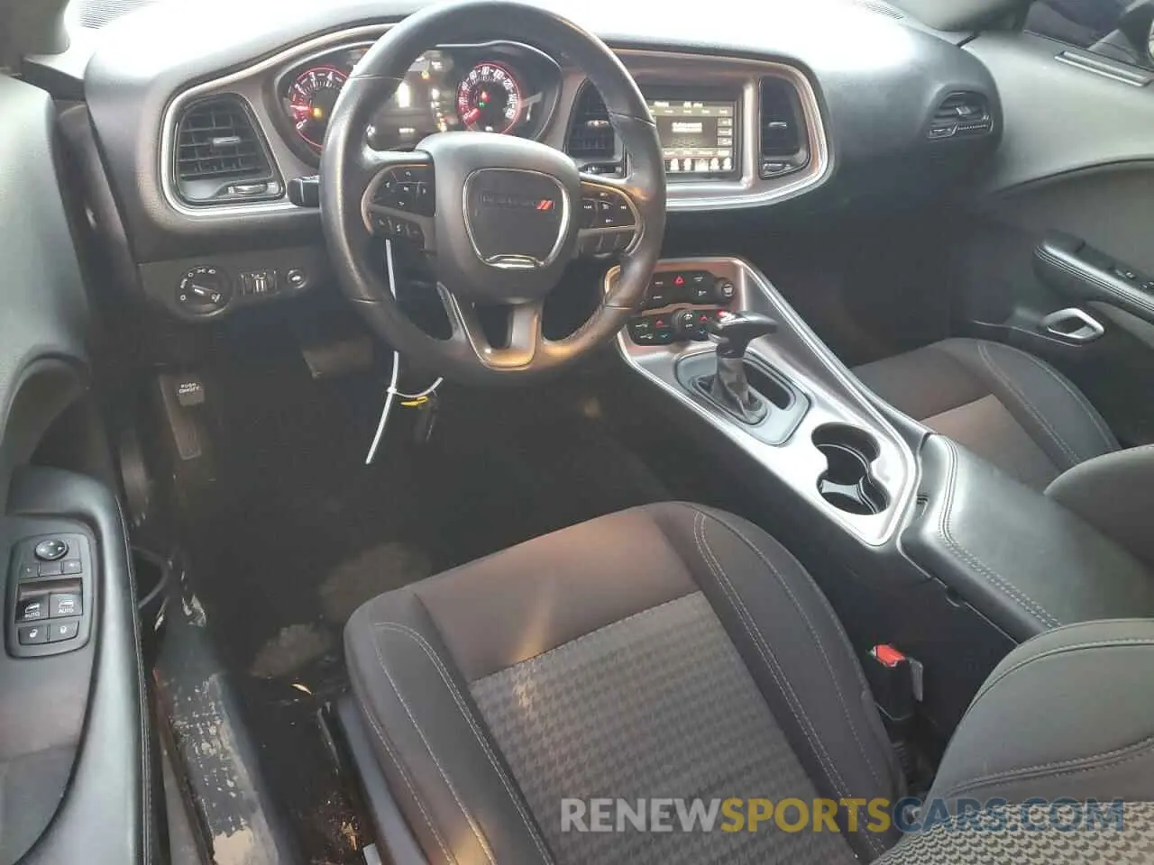 8 fotografías del automóvil dañado 2C3CDZAG7KH574793 DODGE CHALLENGER 2019