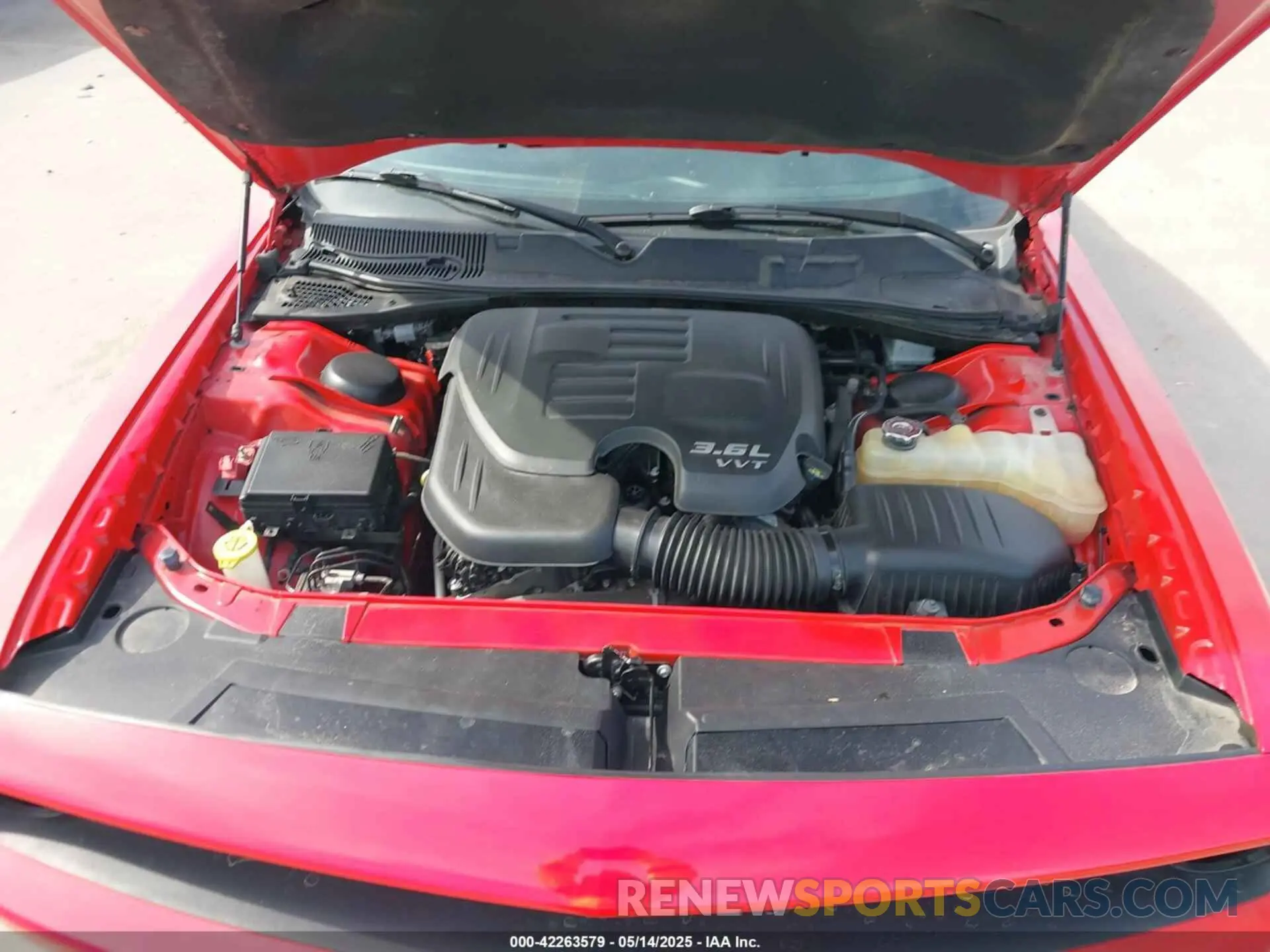 10 fotografías del automóvil dañado 2C3CDZAG7KH634586 DODGE CHALLENGER 2019