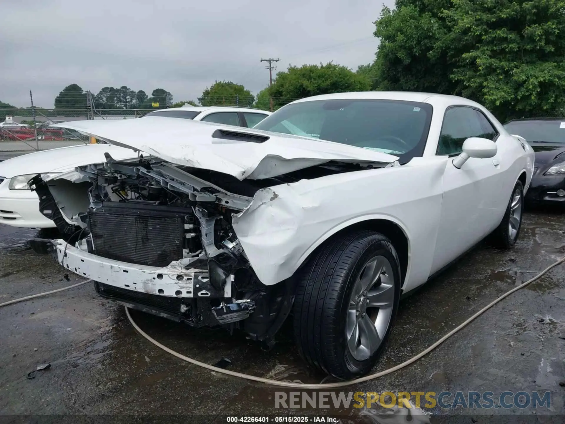2 fotografías del automóvil dañado 2C3CDZAG7KH670018 DODGE CHALLENGER 2019