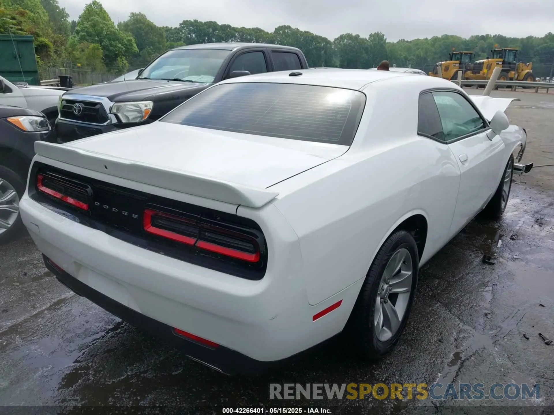 4 fotografías del automóvil dañado 2C3CDZAG7KH670018 DODGE CHALLENGER 2019