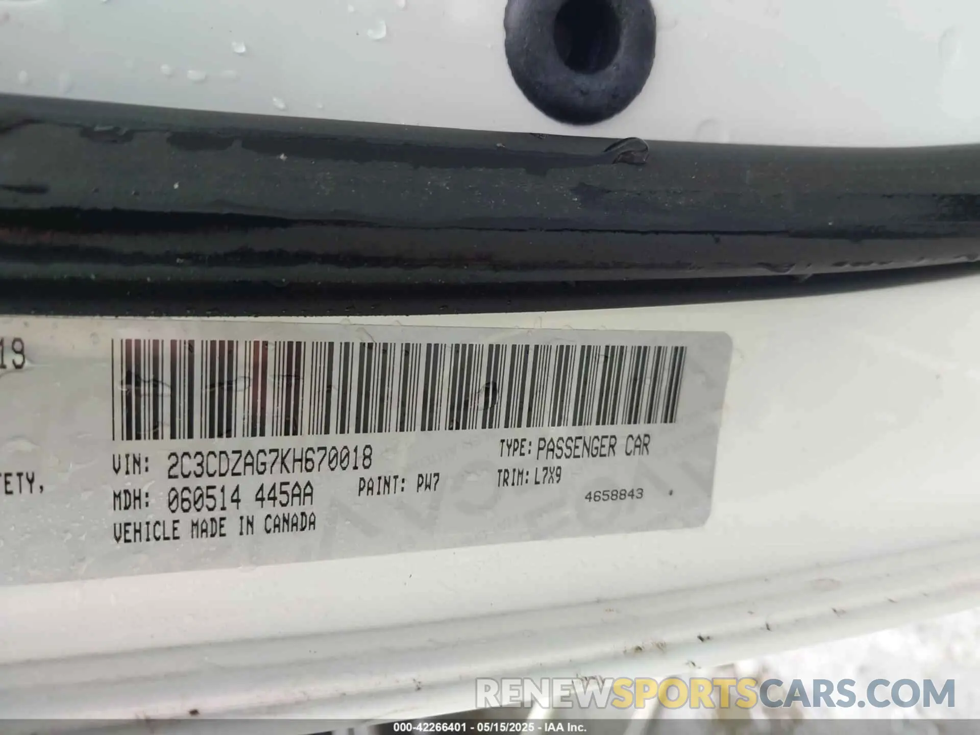 9 fotografías del automóvil dañado 2C3CDZAG7KH670018 DODGE CHALLENGER 2019