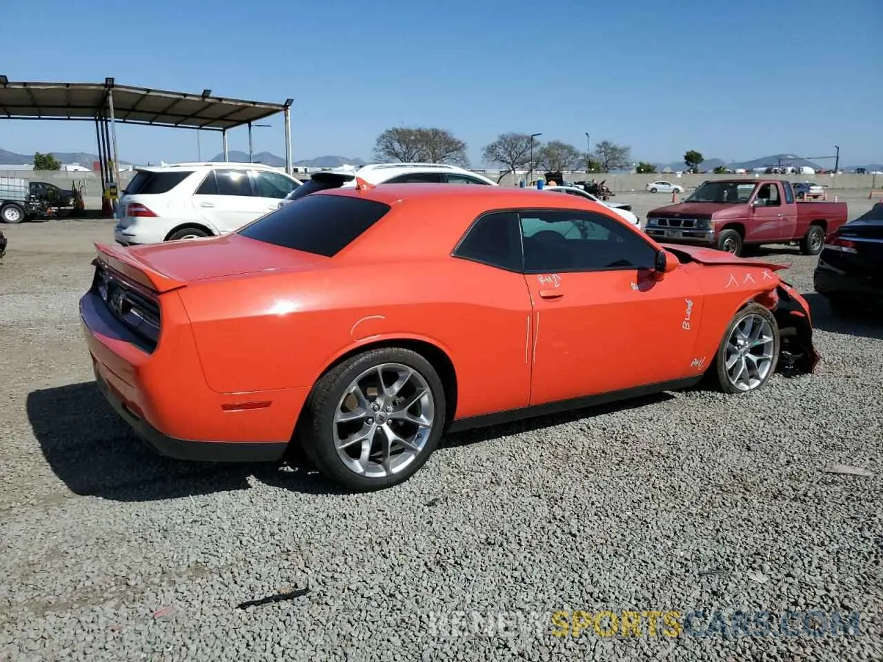 3 fotografías del automóvil dañado 2C3CDZAG7KH677731 DODGE CHALLENGER 2019