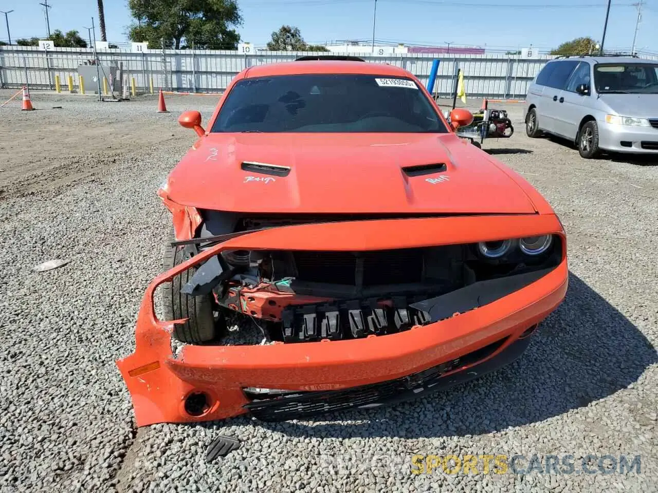 5 fotografías del automóvil dañado 2C3CDZAG7KH677731 DODGE CHALLENGER 2019