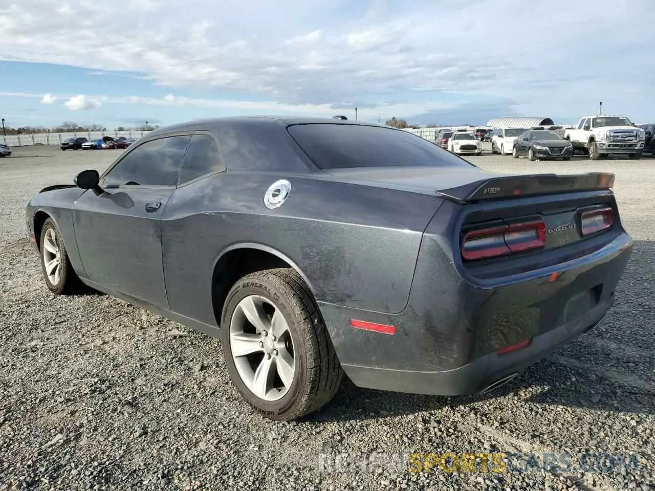 2 fotografías del automóvil dañado 2C3CDZAG8KH509337 DODGE CHALLENGER 2019