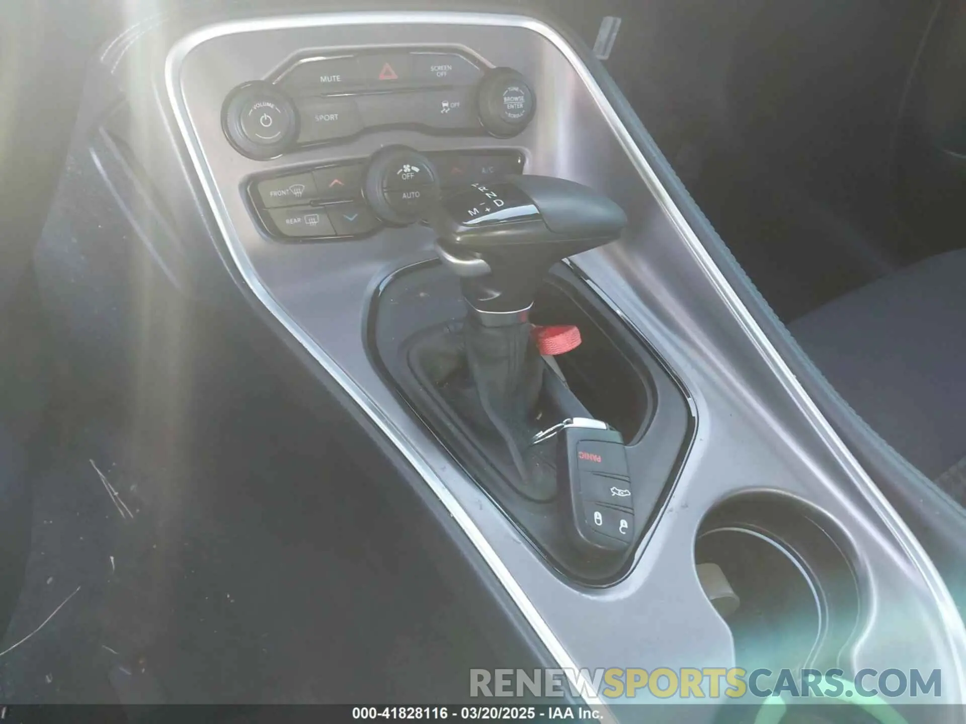 11 fotografías del automóvil dañado 2C3CDZAG8KH521410 DODGE CHALLENGER 2019