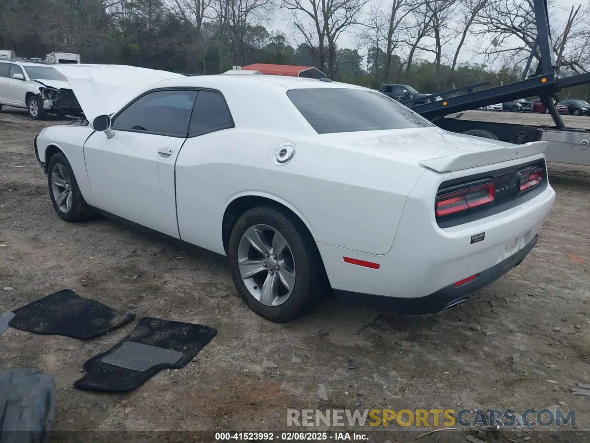 3 fotografías del automóvil dañado 2C3CDZAG8KH669489 DODGE CHALLENGER 2019