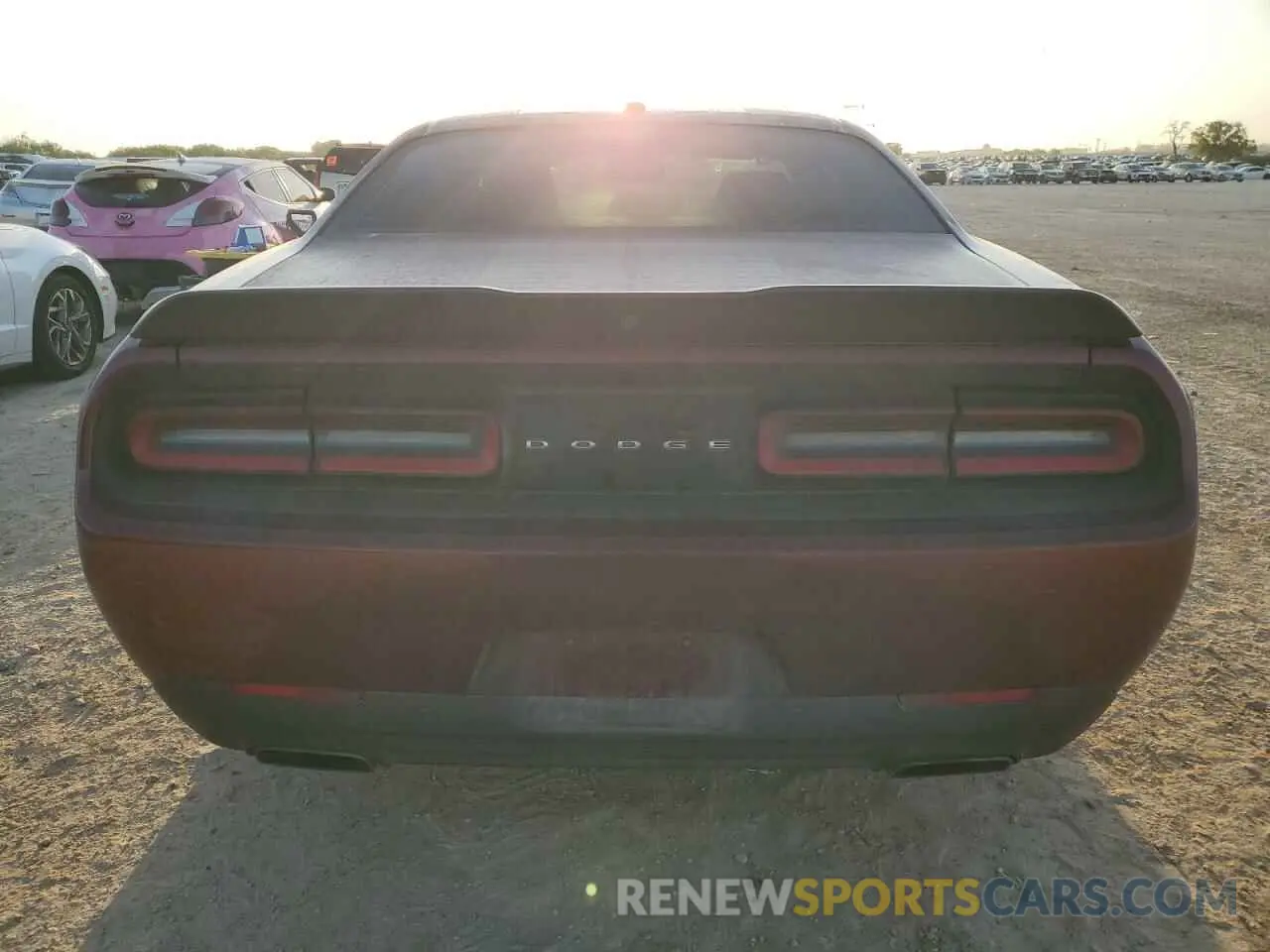 6 fotografías del automóvil dañado 2C3CDZAG8KH716813 DODGE CHALLENGER 2019