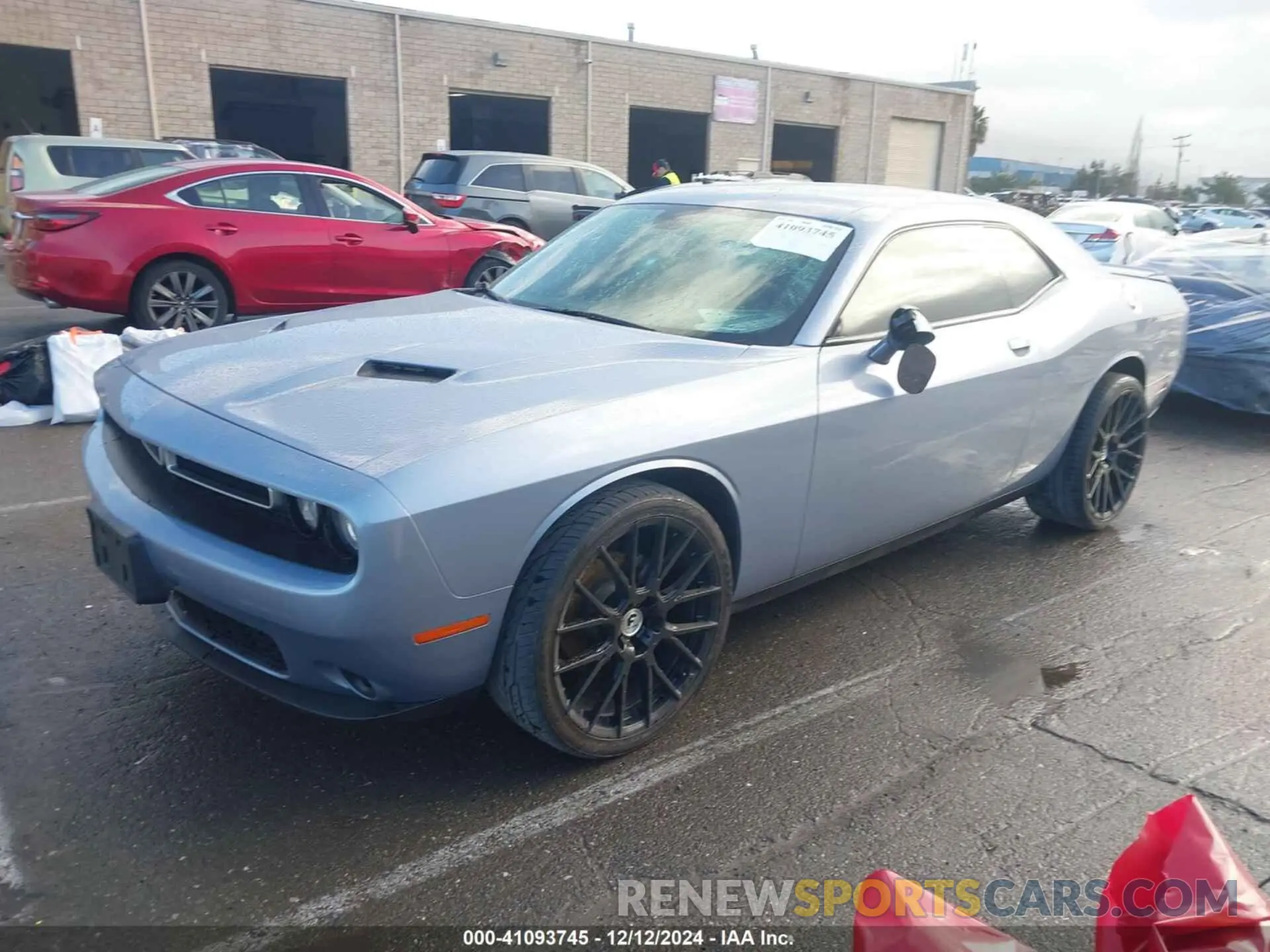 2 fotografías del automóvil dañado 2C3CDZAG9KH701236 DODGE CHALLENGER 2019