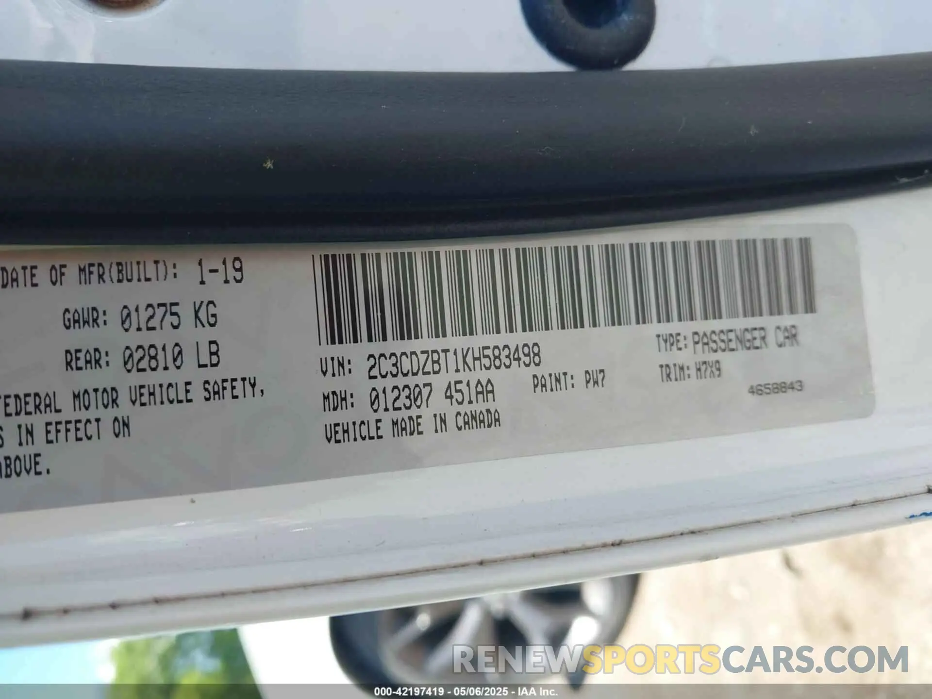 9 fotografías del automóvil dañado 2C3CDZBT1KH583498 DODGE CHALLENGER 2019