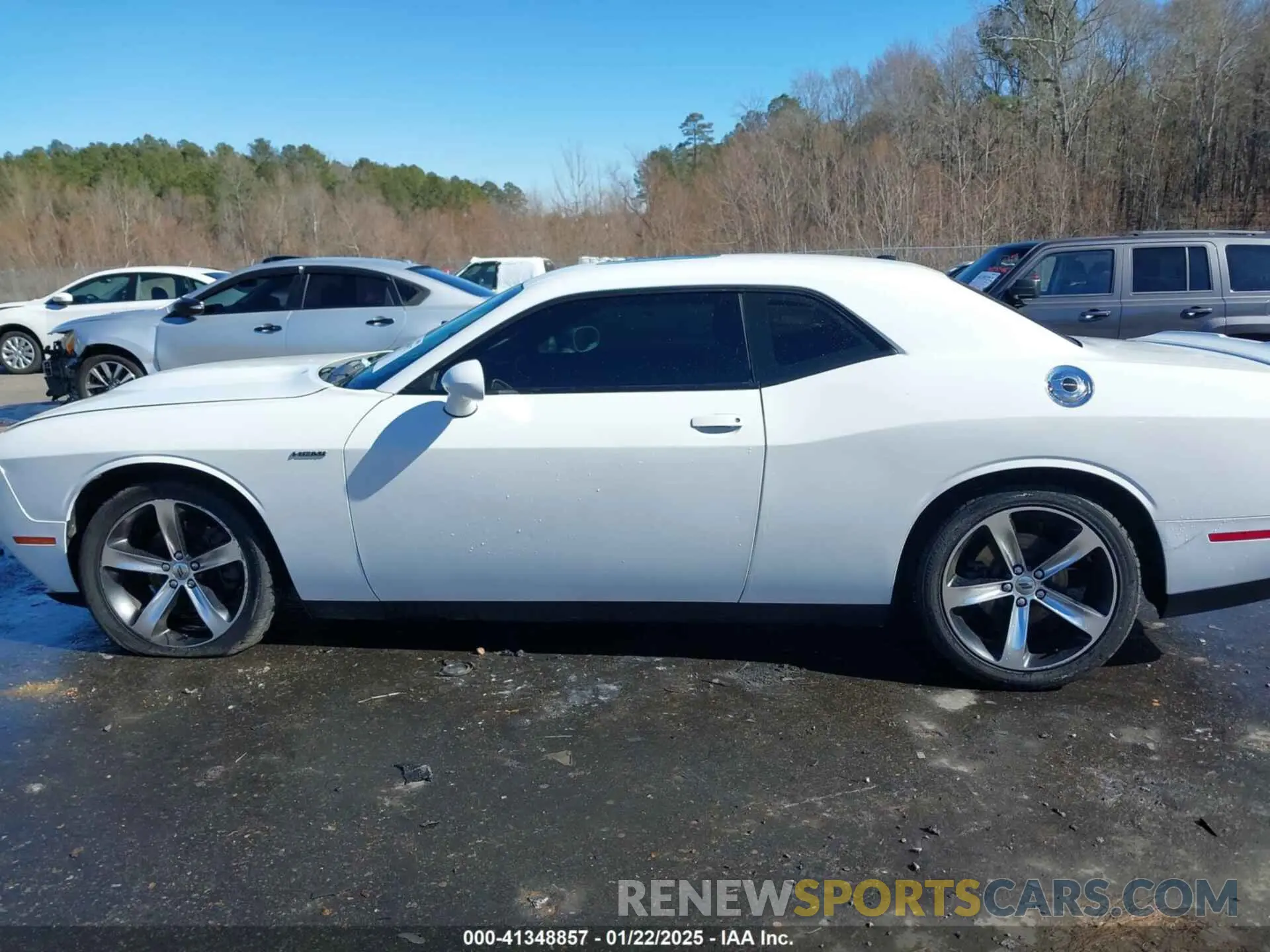 15 fotografías del automóvil dañado 2C3CDZBT2KH641411 DODGE CHALLENGER 2019
