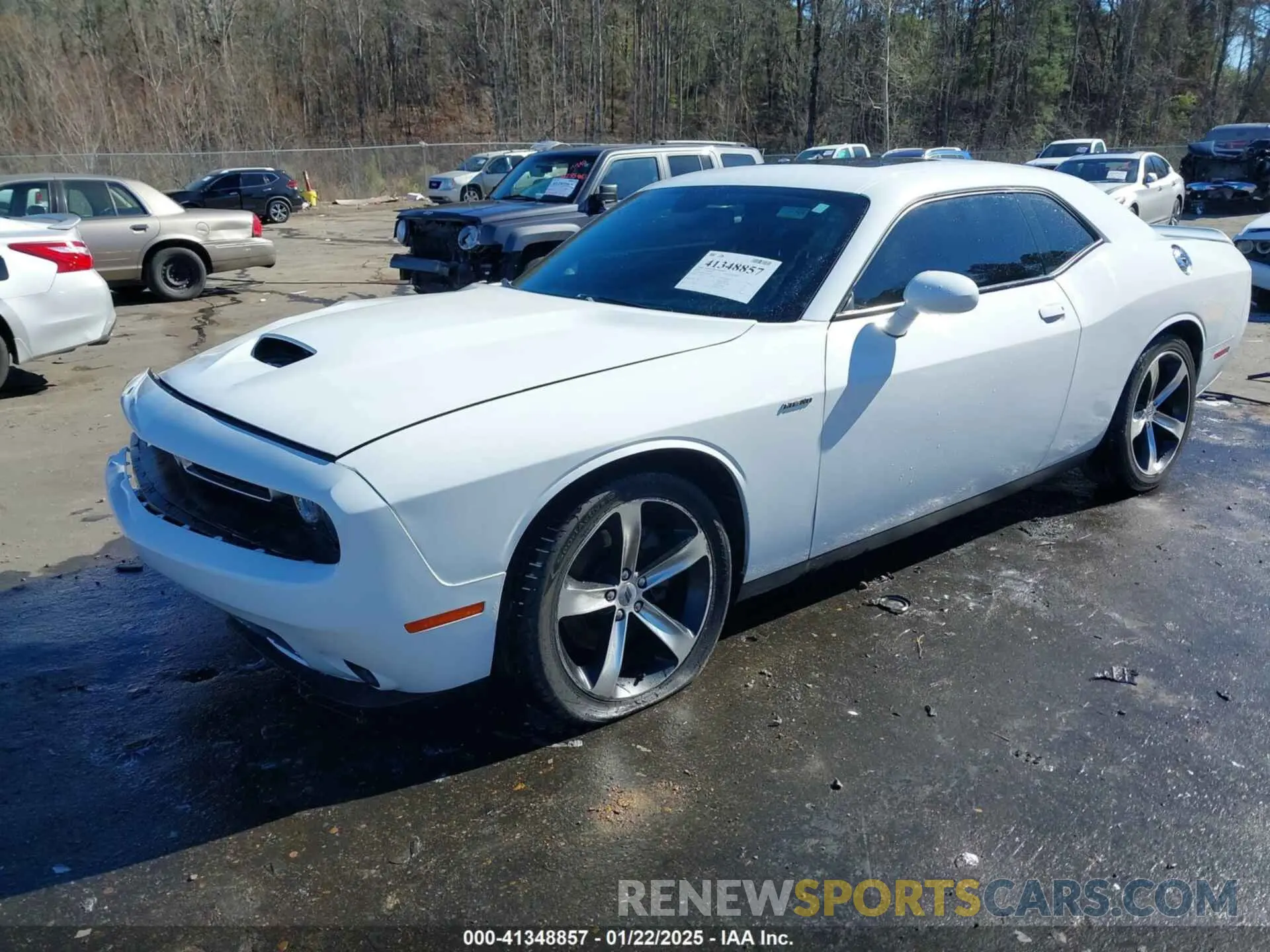 2 fotografías del automóvil dañado 2C3CDZBT2KH641411 DODGE CHALLENGER 2019
