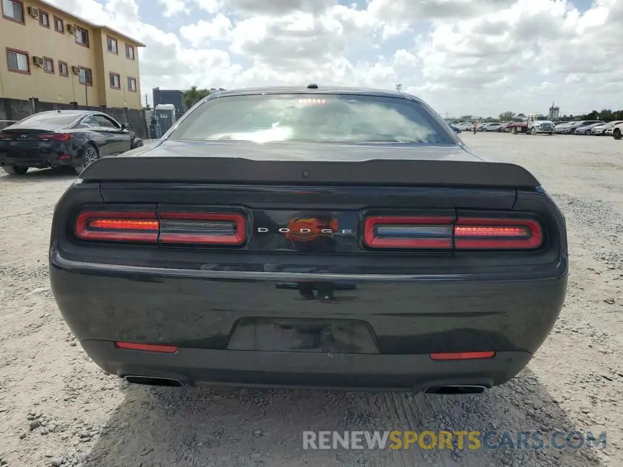 6 fotografías del automóvil dañado 2C3CDZBT2KH724319 DODGE CHALLENGER 2019