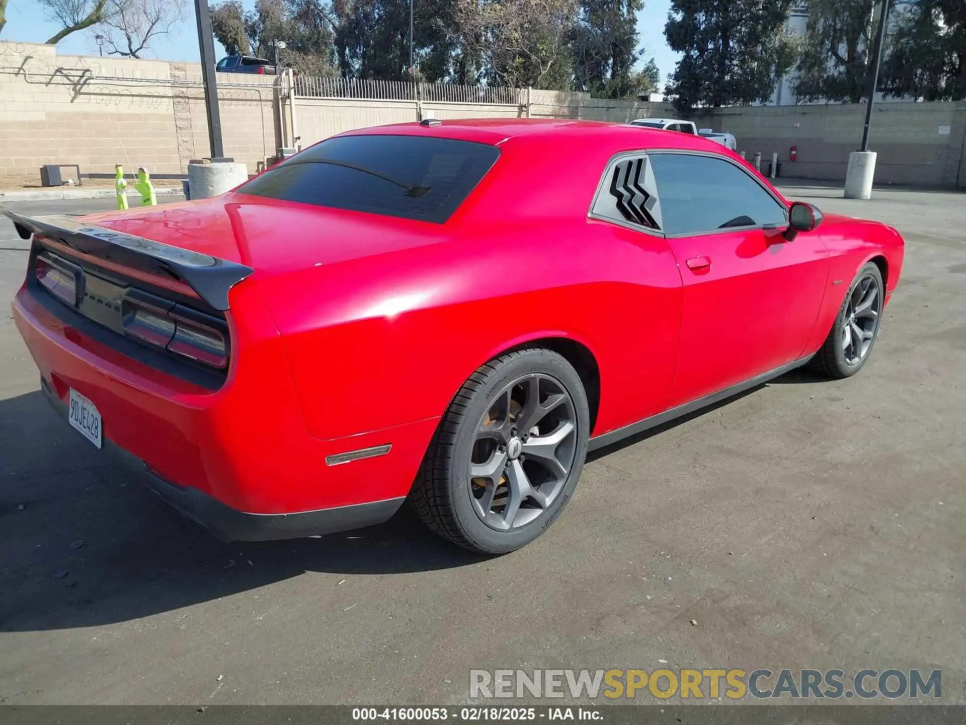 4 fotografías del automóvil dañado 2C3CDZBT3KH606344 DODGE CHALLENGER 2019
