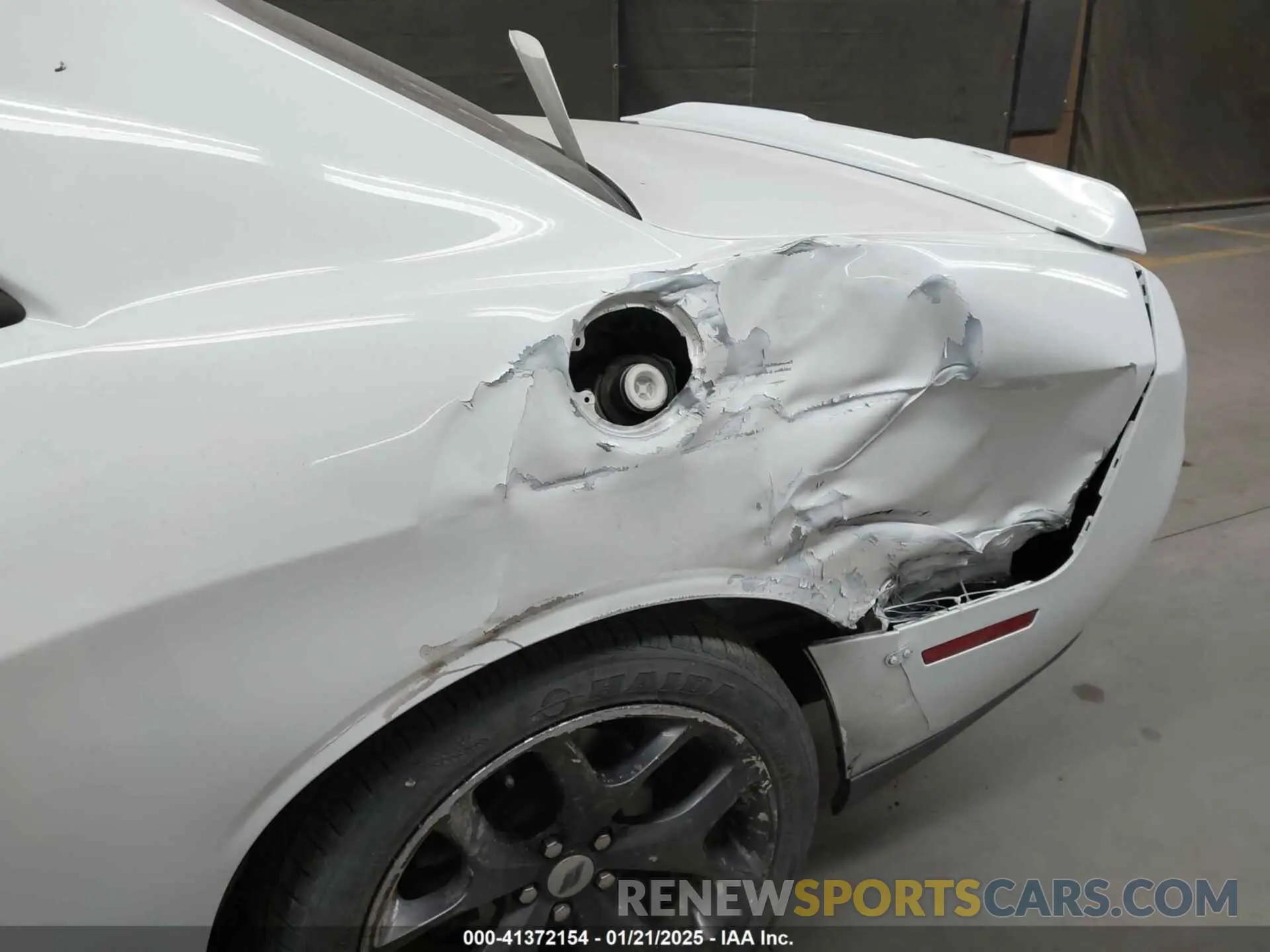 6 fotografías del automóvil dañado 2C3CDZBT5KH573606 DODGE CHALLENGER 2019